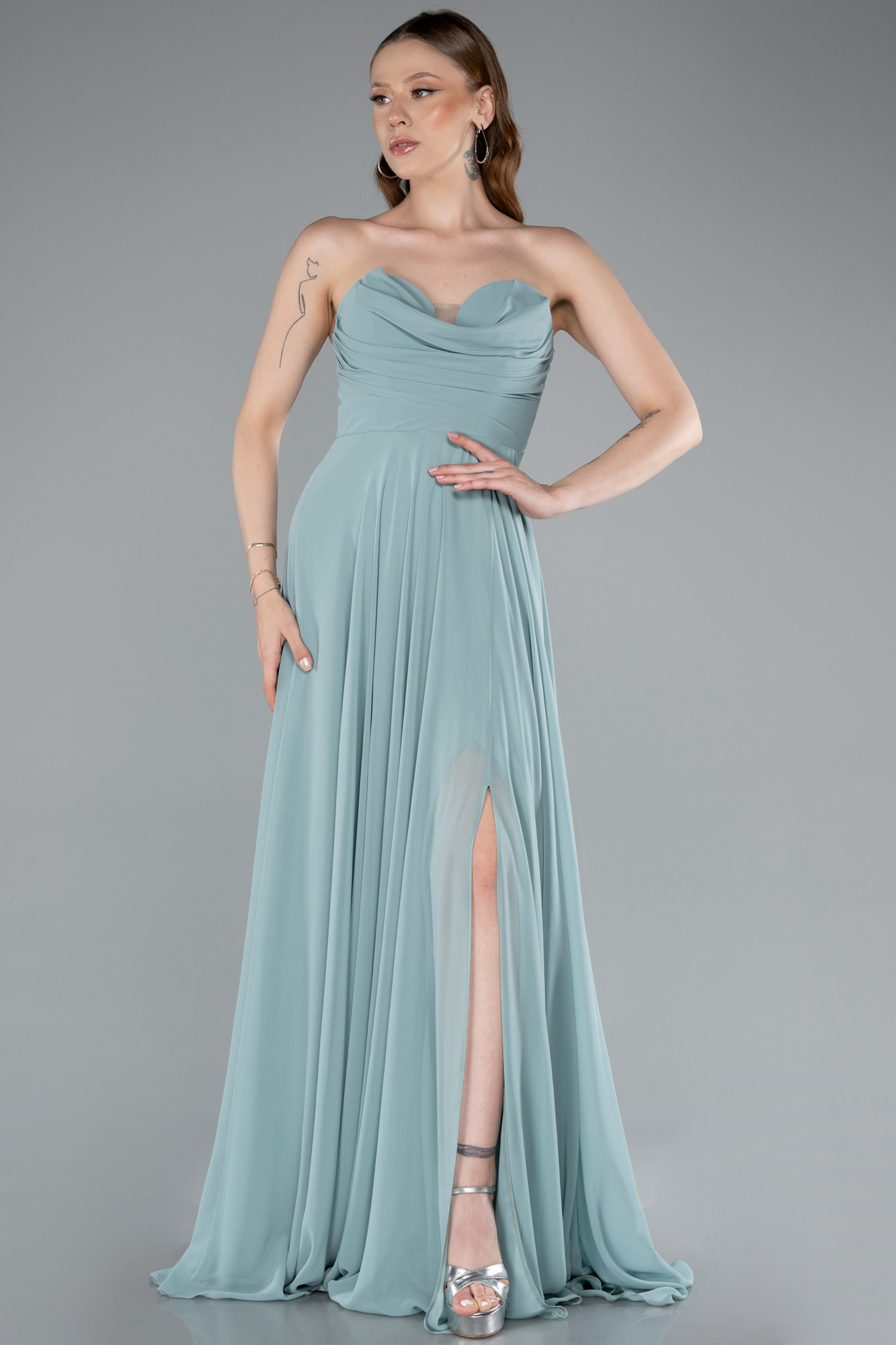 Mint Straplez Bacak Dekolteli Uzun Şifon Mezuniyet Elbisesi ABU4966