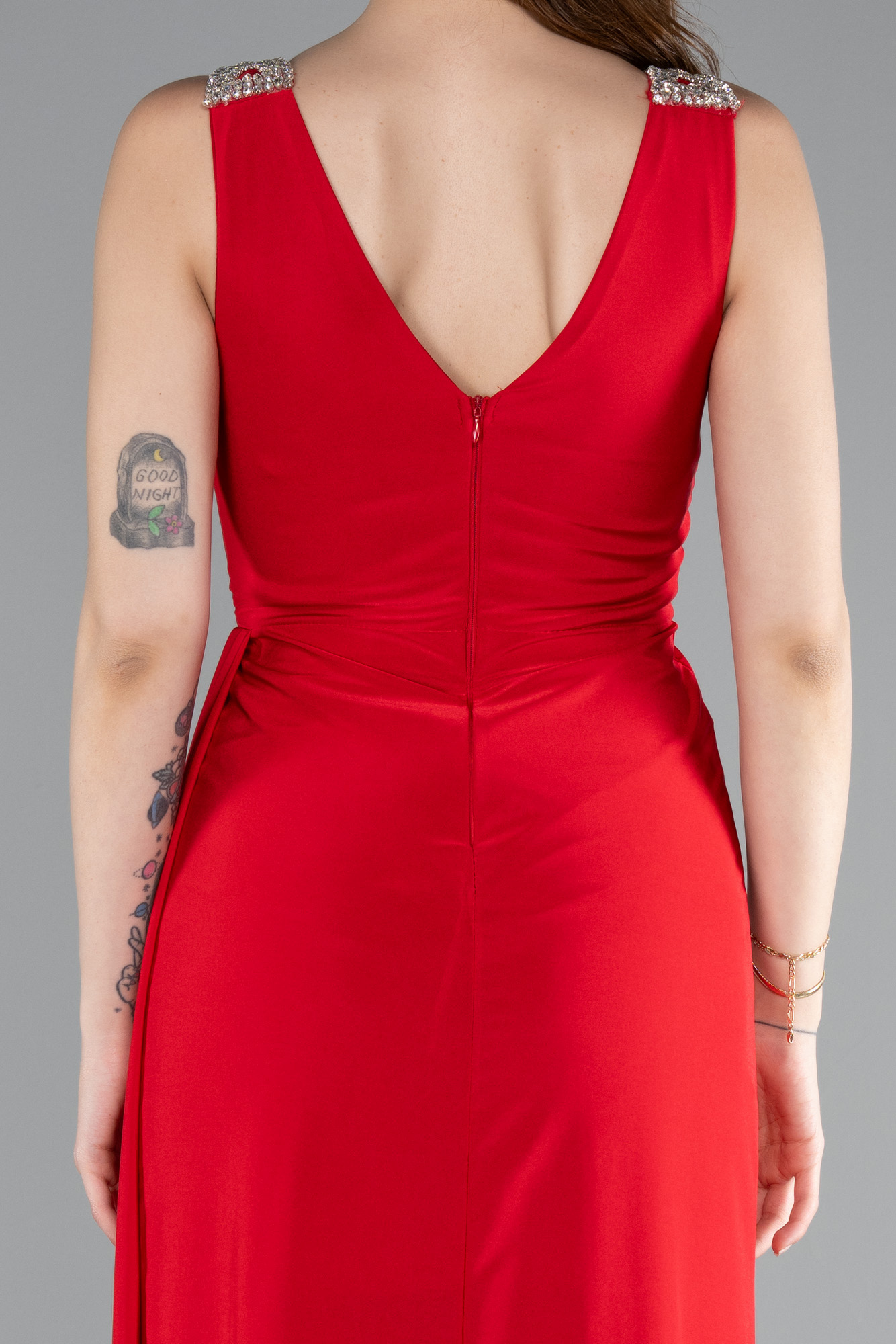 Kırmızı Kolsuz V Yaka Yırtmaçlı Uzun Abiye Elbise ABU4967 - Görsel 4