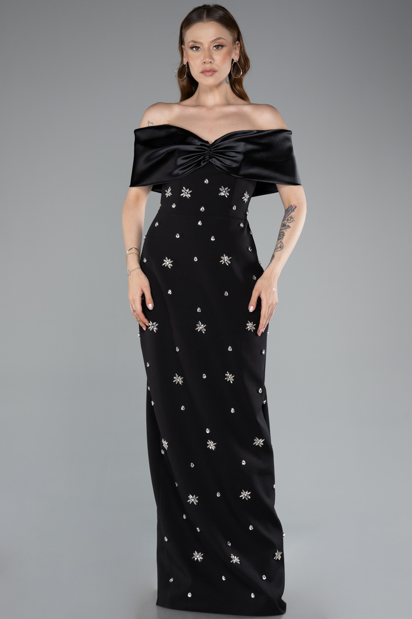 Kırmızı Saten Kayık Yaka Taşlı Uzun Abiye Elbise ABU4973 - Görsel 5