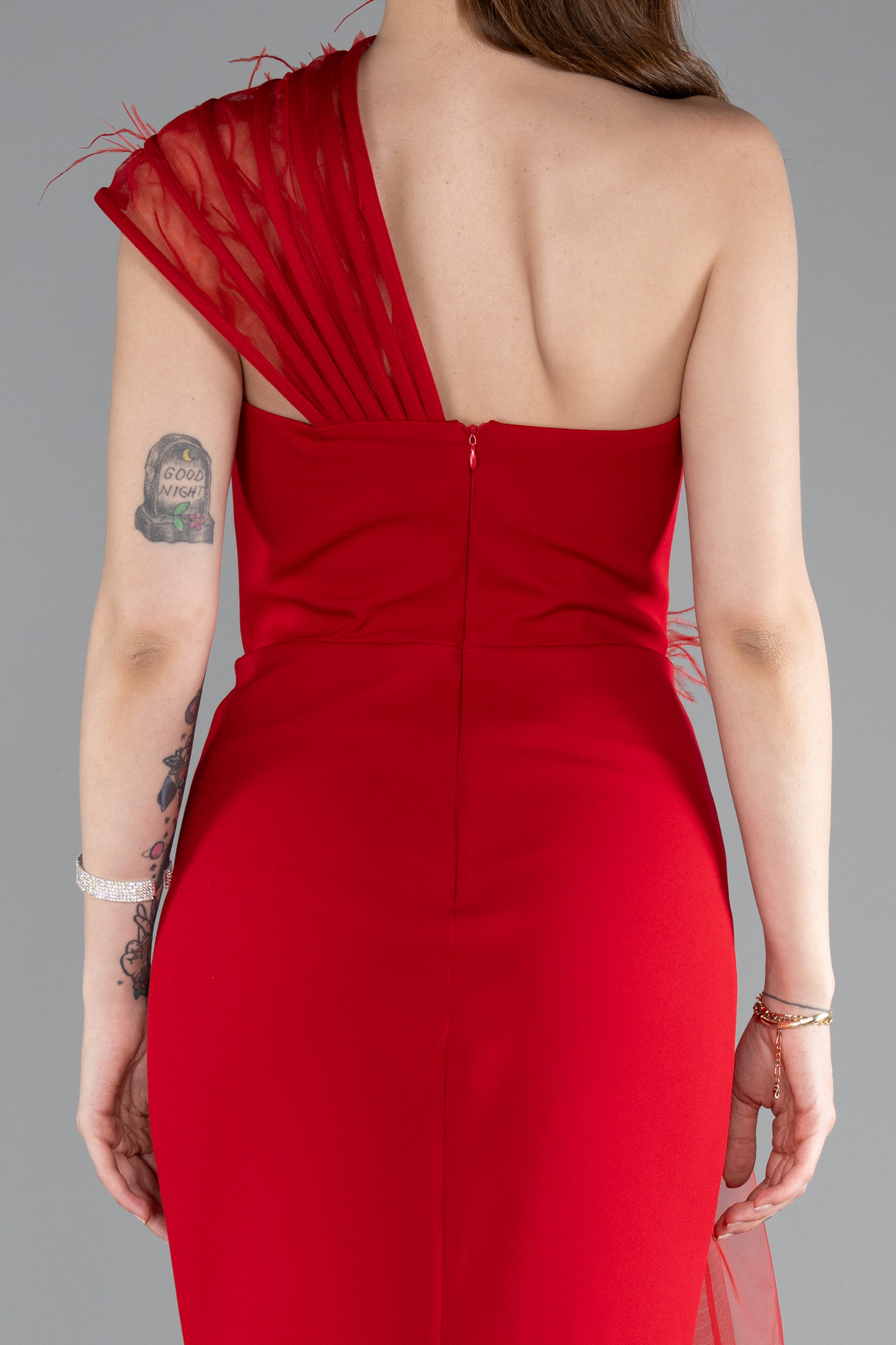 Kırmızı Tek Omuz Çiçek Aksesuarlı Yırtmaçlı Uzun Abiye ABU4969 - Görsel 5