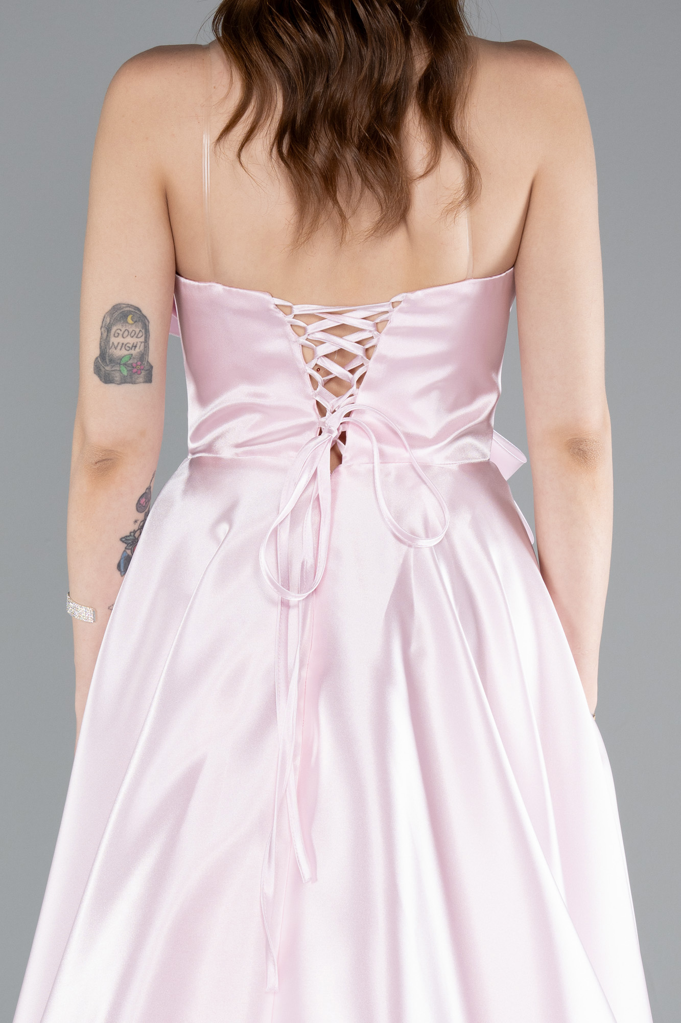 Pudra Straplez Bacak Dekolteli Uzun Saten Abiye Elbise ABU4975 - Görsel 4