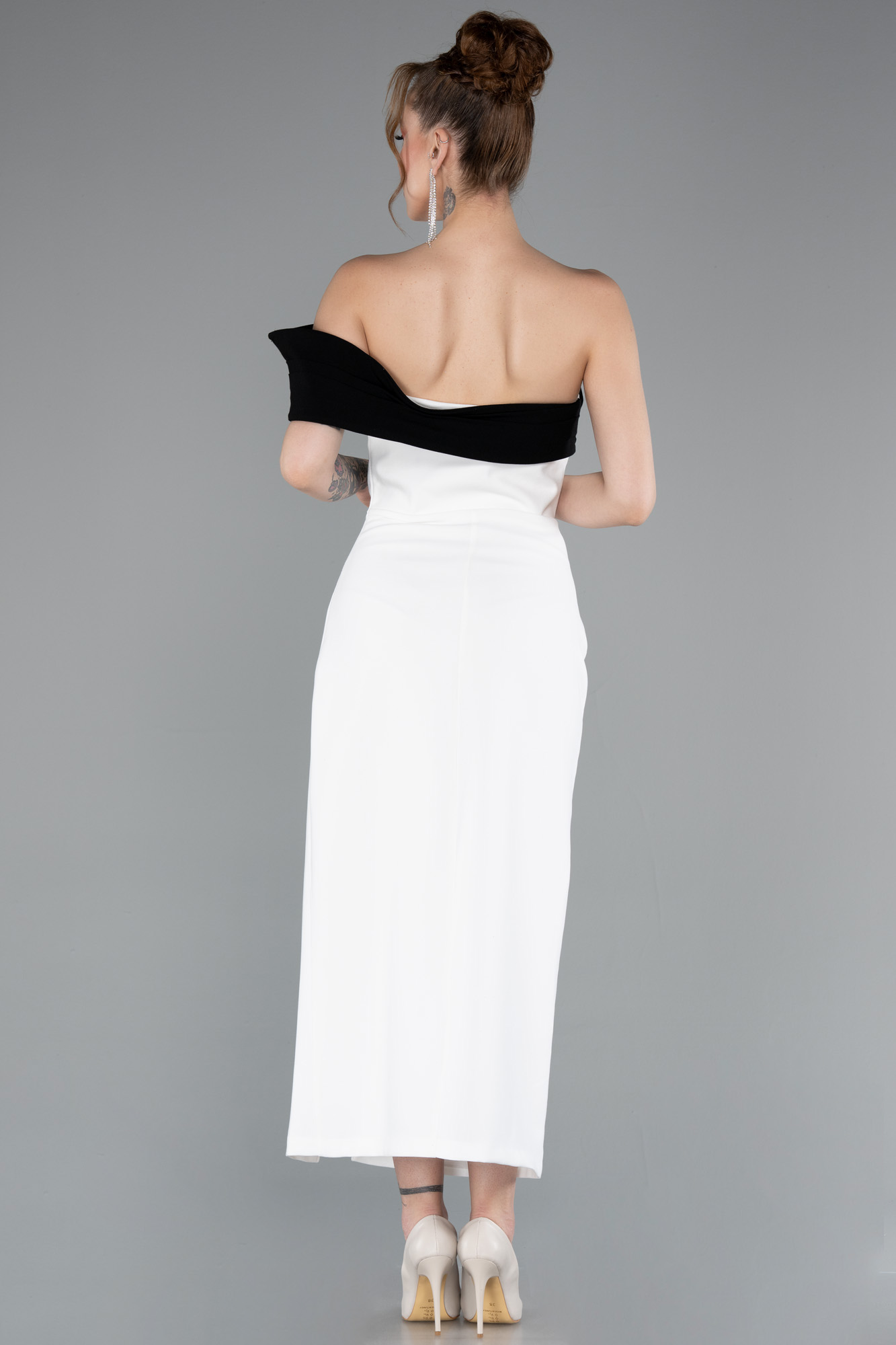 Ekru Tek Omuz Yırtmaçlı Midi Davet Elbisesi ABK2350 - Görsel 2