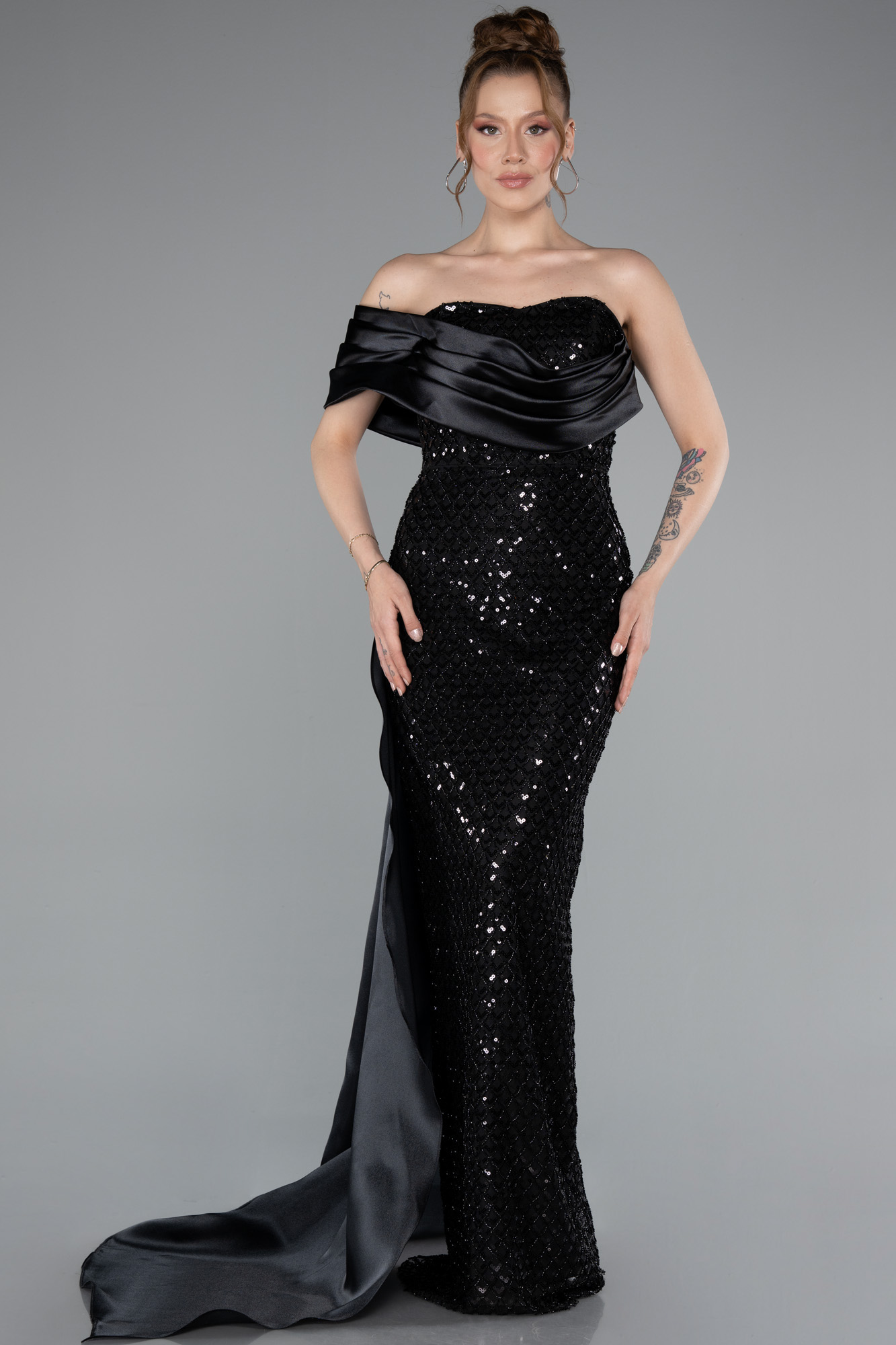 Siyah Straplez Kuyruklu Uzun Boncuklu Balık Abiye ABU4986