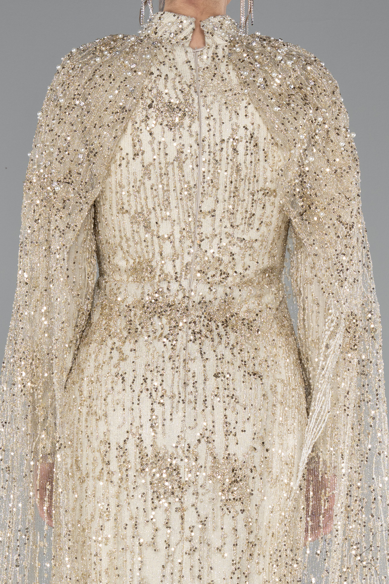 Gold Uzun Kol Şallı Dik Yaka Pullu Tesettür Abiye ABU4993 - Görsel 4