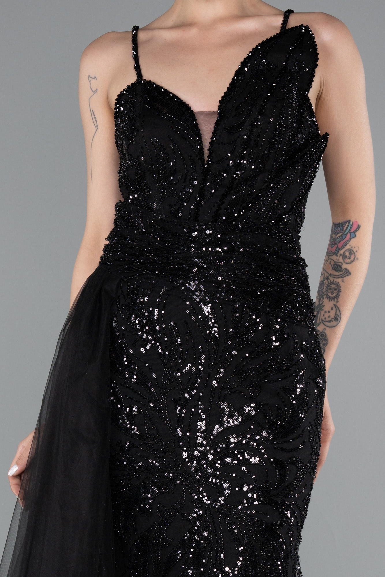 Siyah Askılı Kuyruklu Uzun Boncuklu Özel Tasarım Abiye Elbise ABU5003 - Görsel 3