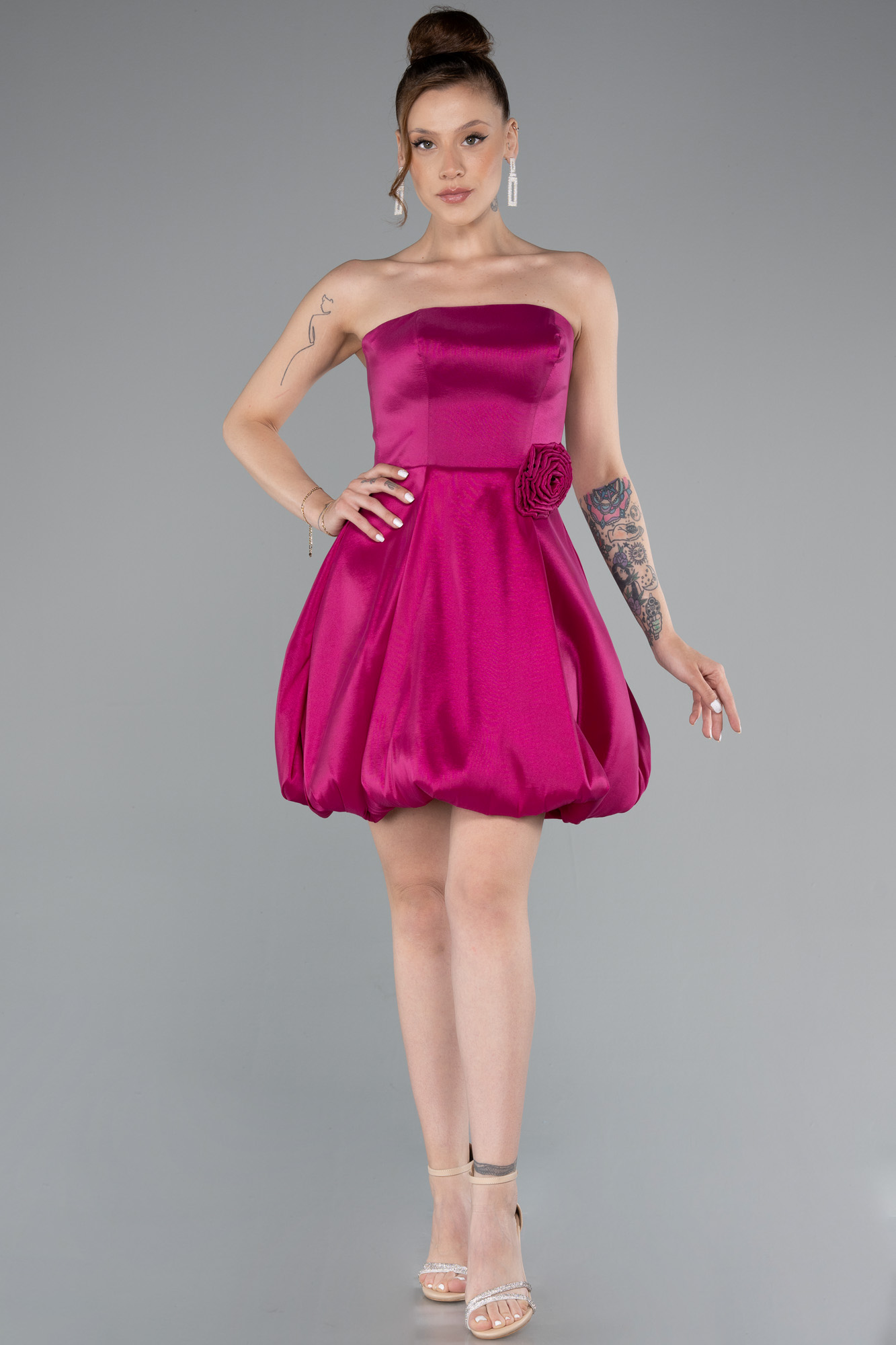 Fuşya Straplez Balon Etek Kısa Mezuniyet Elbisesi ABK2360