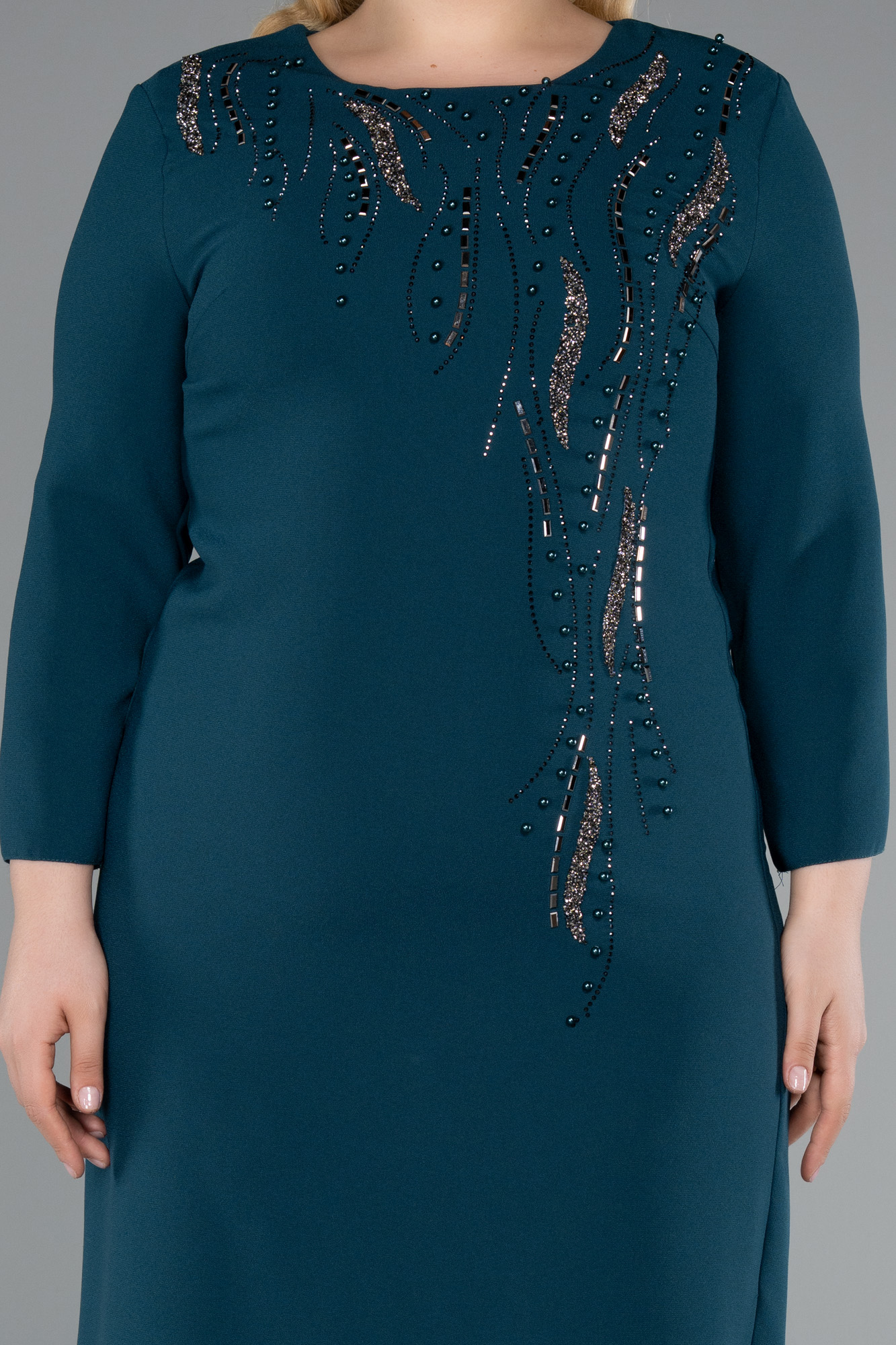 Zümrüt Yeşili Kapri Kol Taşlı Midi Büyük Beden Davet Elbisesi ABK2197 - Görsel 3