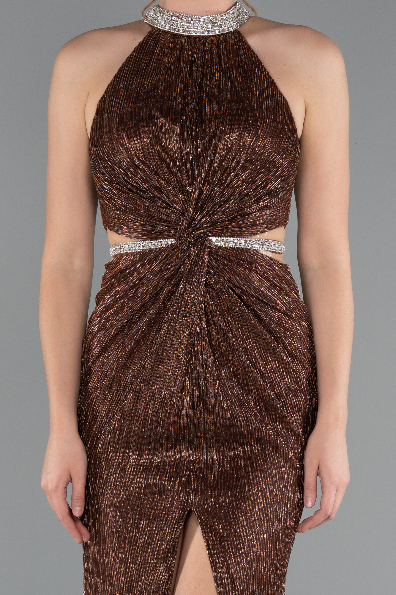 Kahve Halter Yaka Bacak Dekolteli Uzun Simli Abiye ABU4324 - Görsel 3