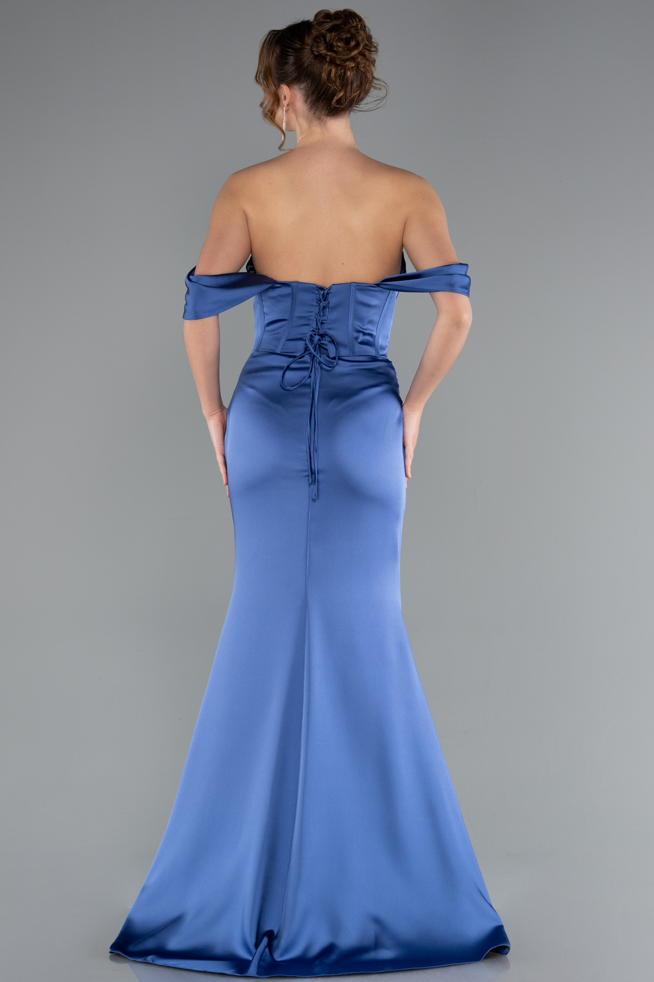 İndigo Kayık Yaka Taşlı Balen Korse Detay Uzun Saten Abiye ABU5017 - Görsel 2