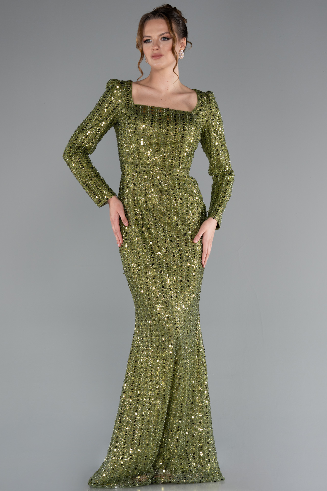 Haki Kare Yaka Uzun Kol Boncuklu Abiye Elbise ABU5021