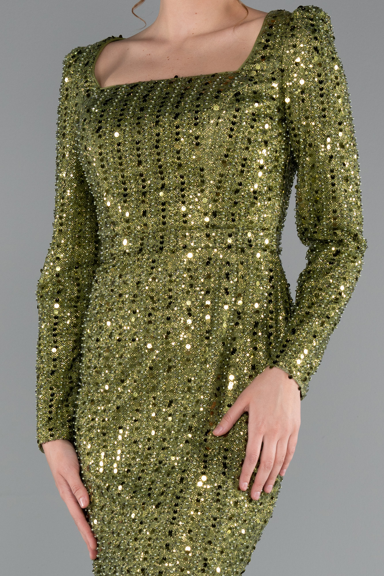 Haki Kare Yaka Uzun Kol Boncuklu Abiye Elbise ABU5021 - Görsel 3