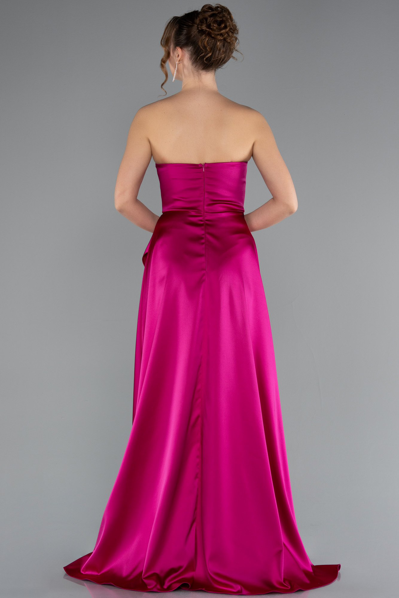 Fuşya Straplez Bacak Dekolteli Uzun Saten Mezuniyet Elbisesi ABU5023 - Görsel 2