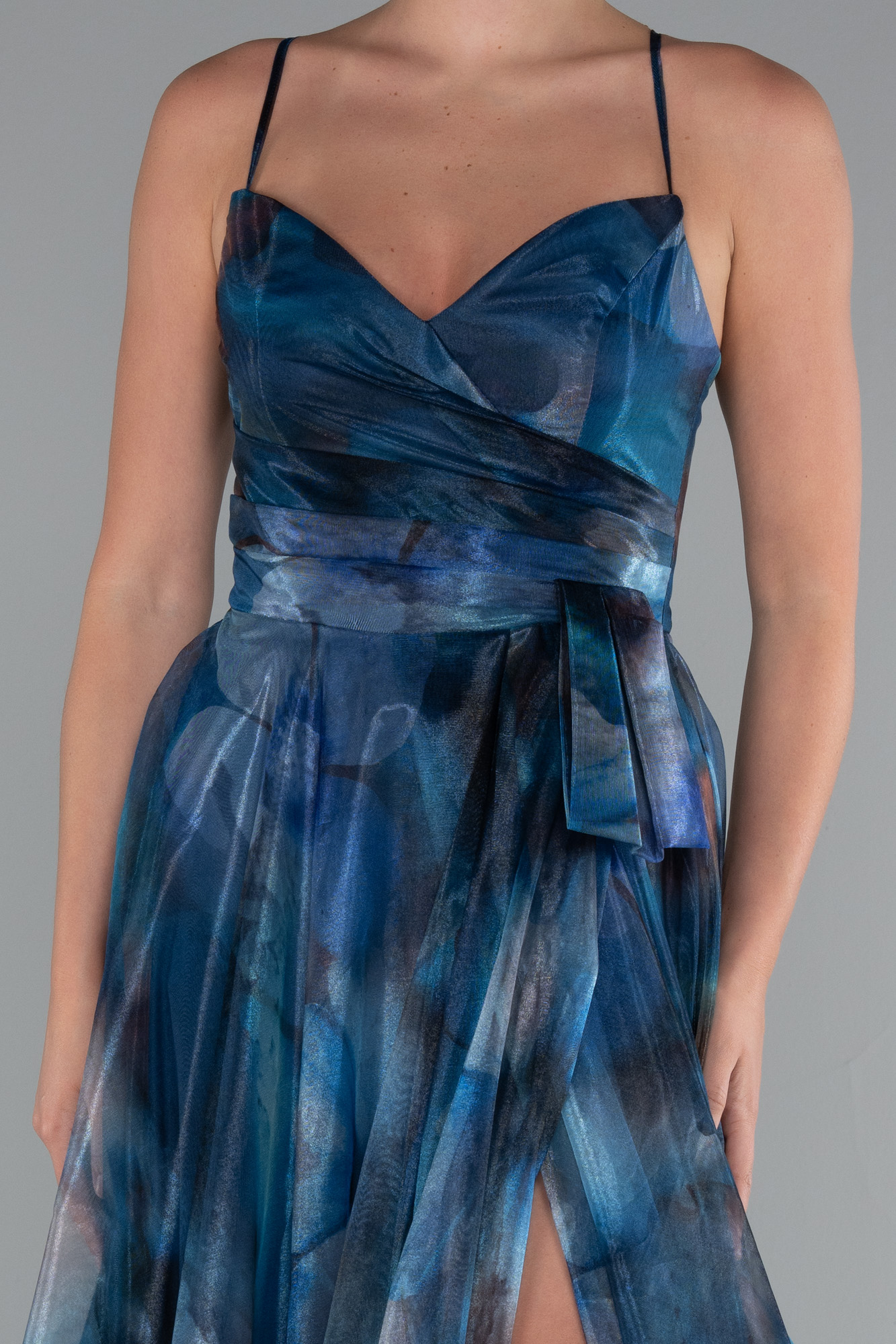 Petrol Yeşili Yırtmaçlı Uzun Empirme Mezuniyet Elbisesi ABU5053 - Görsel 3