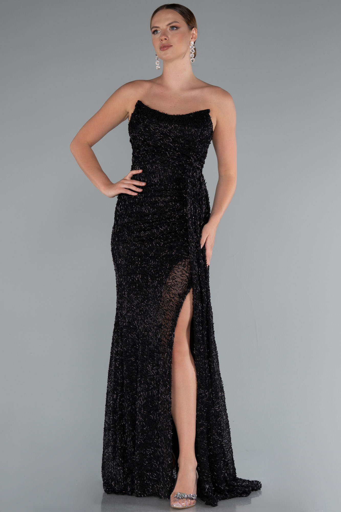 Siyah Straplez Yırtmaçlı Uzun Boncuklu Abiye ABU5062