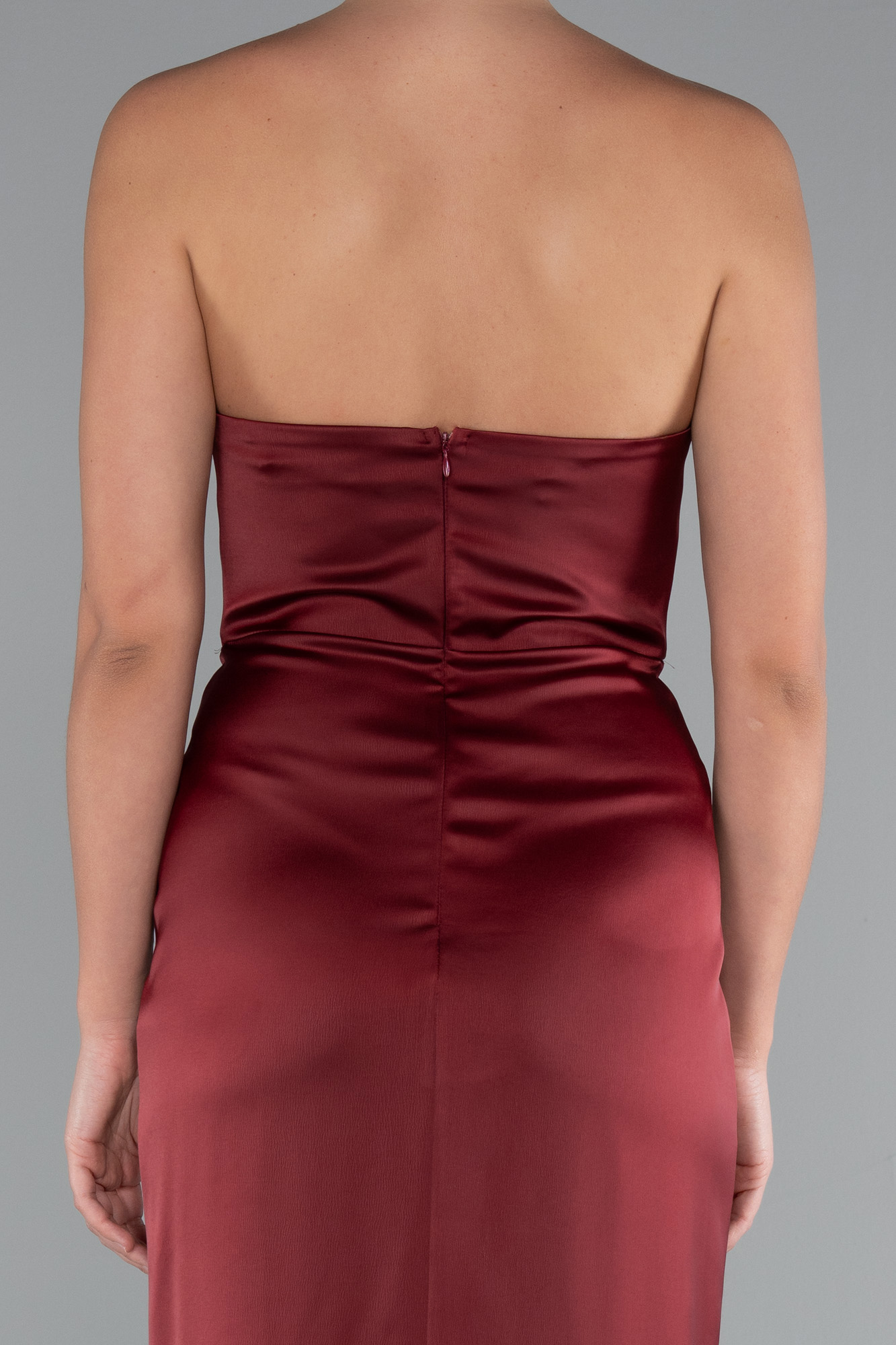 Bordo Straplez Balen Korse Yırtmaçlı Uzun Saten Abiye ABU3474 - Görsel 4