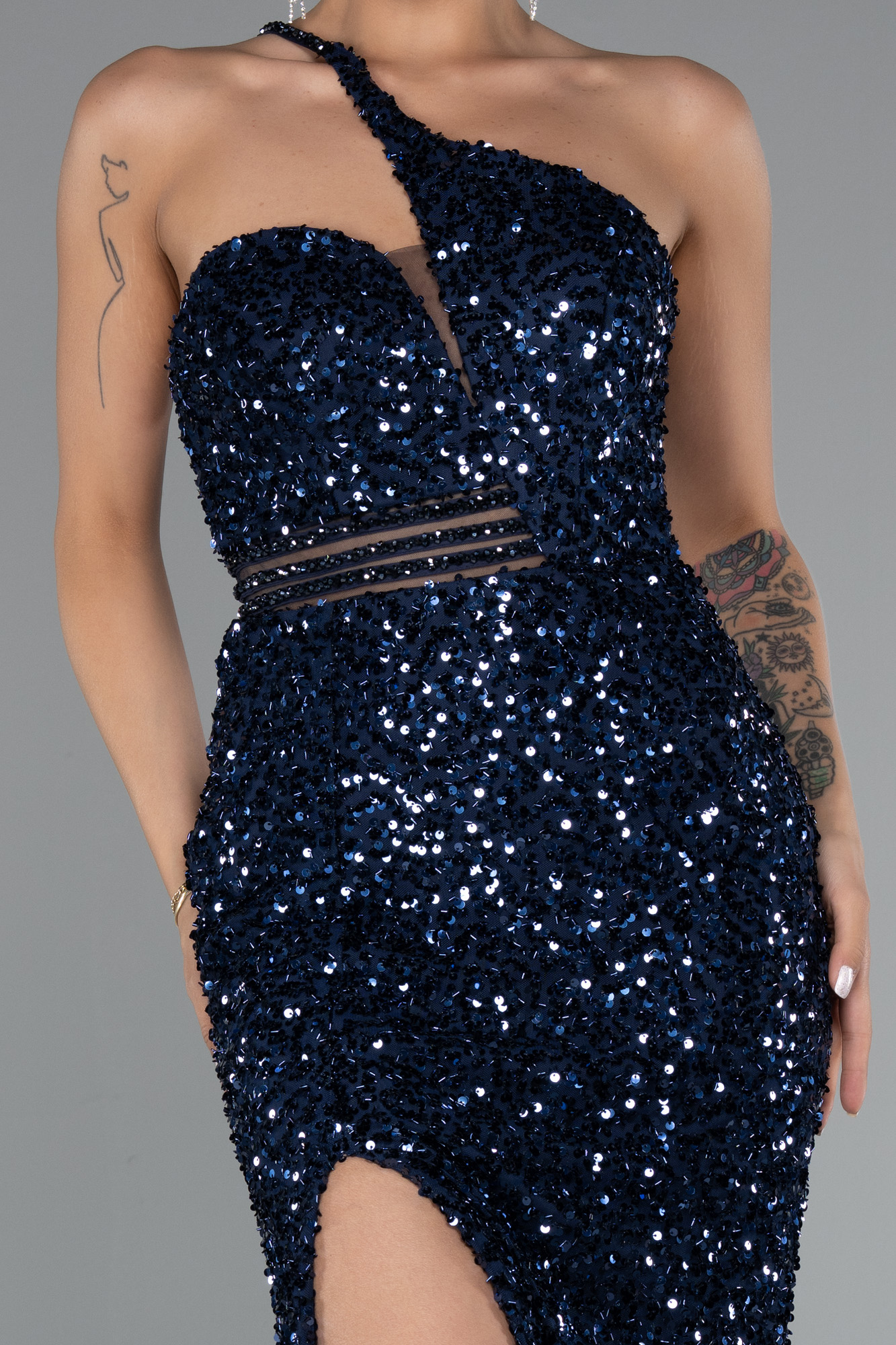 Lacivert Tek Omuz Bacak Dekolte Uzun Pullu Abiye ABU5070 - Görsel 3