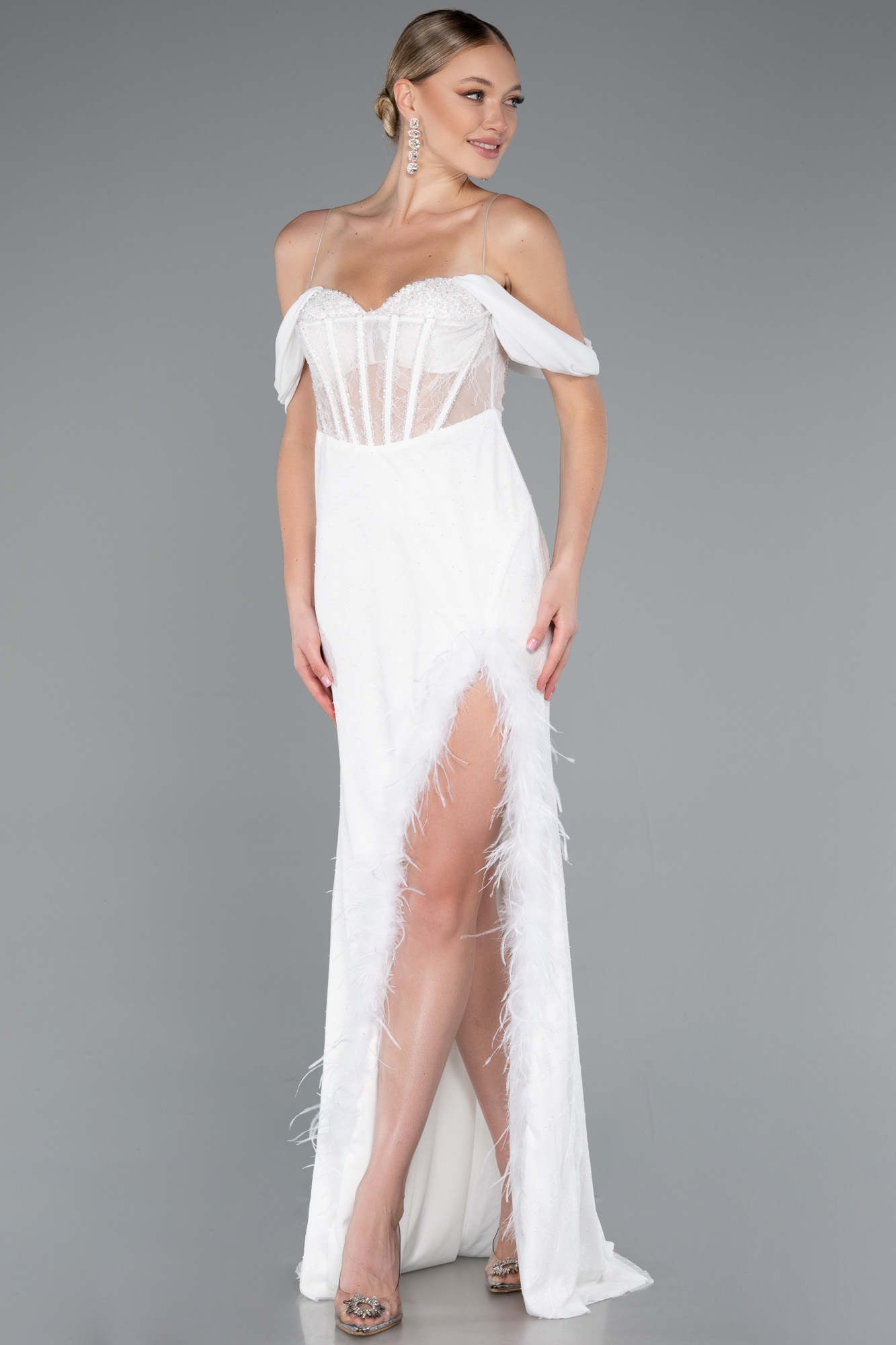 Ekru Kayık Yaka Balen Korse Yırtmaçlı Uzun Dantel Abiye ABU4270 - Görsel 3