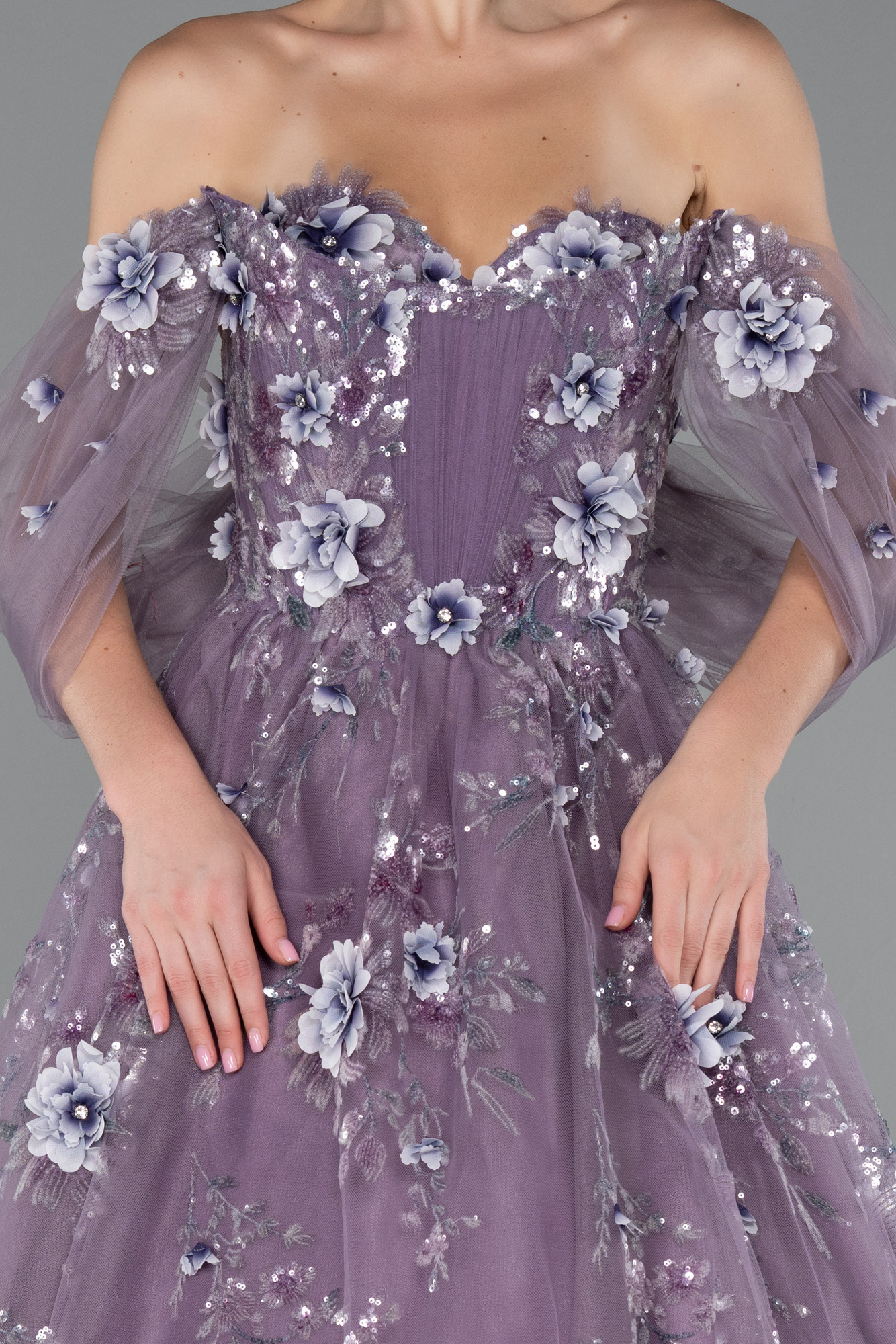 Lavanta Kayık Yaka 3D Çiçek Aplikeli Uzun Özel Tasarım Nişanlık ABU5074 - Görsel 5