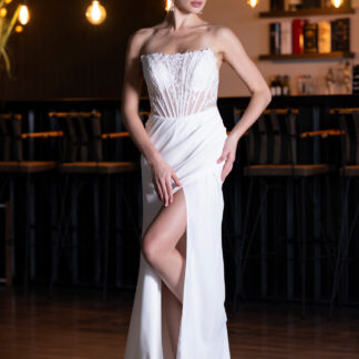 Ekru Straplez Güpür Aplikeli Yırtmaçlı Uzun Abiye Elbise ABU5001