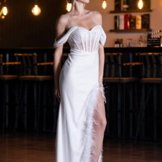 Ekru Kayık Yaka Balen Korse Yırtmaçlı Uzun Dantel Abiye ABU4270