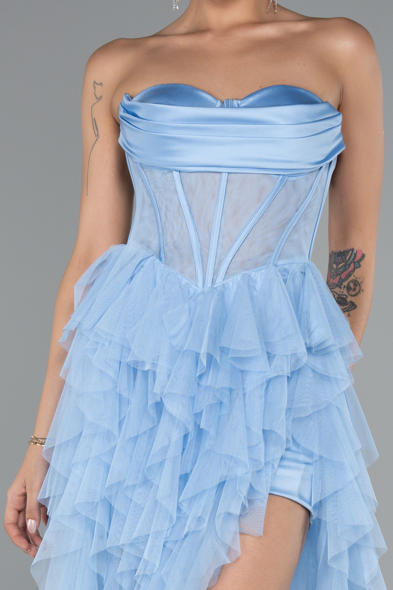 Buz Mavisi Straplez Kat Kat Etekli Yırtmaçlı Uzun Abiye ABU5071 - Görsel 3