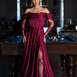 Mürdüm Dantel Uzun Kol Kayık Yaka Yırtmaçlı Saten Abiye ABU5054