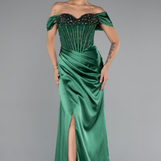 Zümrüt Yeşili Kayık Yaka Taşlı Balen Korse Detay Uzun Saten Abiye ABU5130