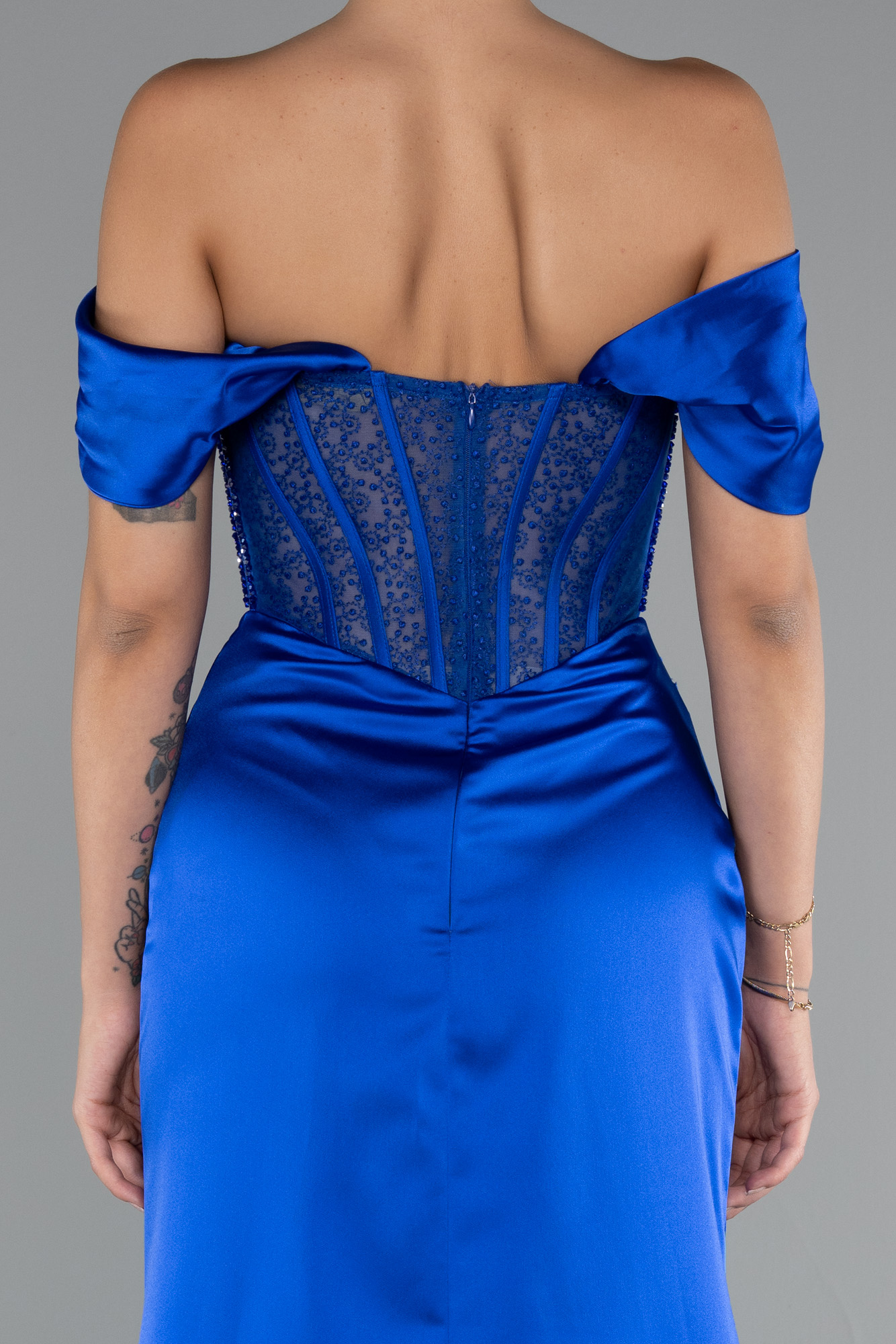 Saks Mavi Kayık Yaka Taşlı Balen Korse Detay Uzun Saten Abiye ABU5130 - Görsel 5