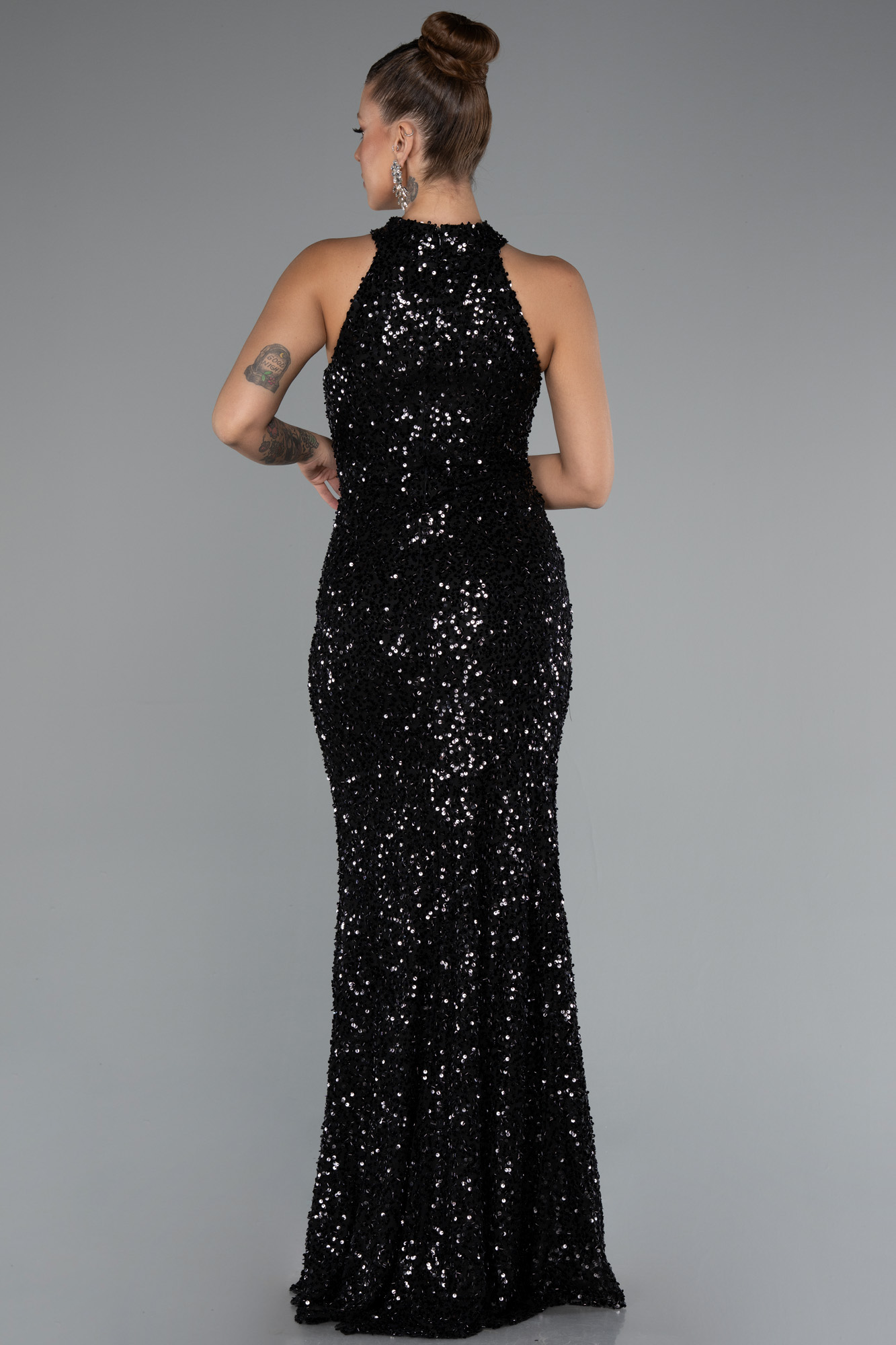 Siyah Halter Yaka Bacak Dekolteli Uzun Pullu Abiye ABU5135 - Görsel 2