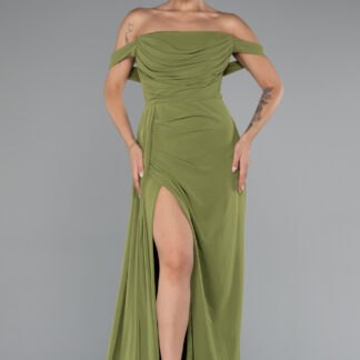 Yağ Yeşili Kayık Yaka Yırtmaçlı Uzun Şifon Abiye Elbise ABU4925