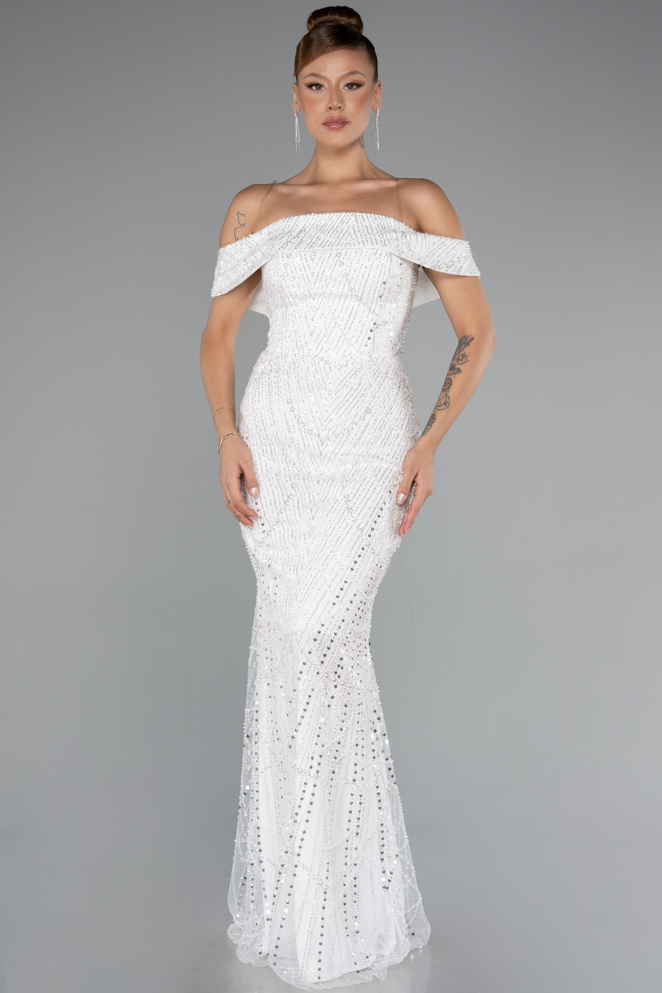 Ekru Kayık Yaka Uzun Boncuklu Balık Abiye Elbise ABU5137 - Görsel 2