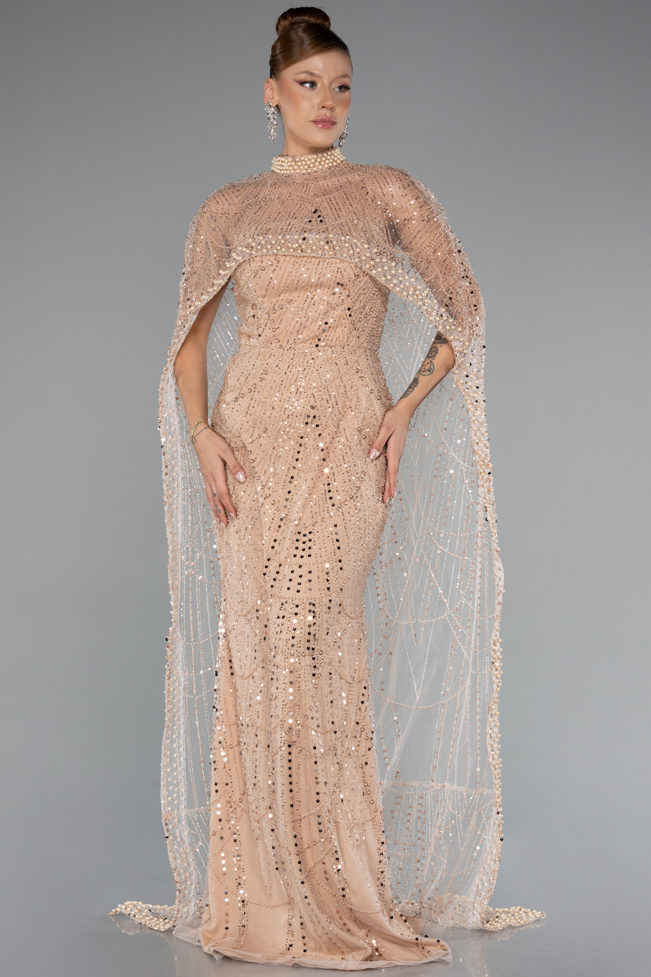 Gold Straplez Uzun Şal Detay Boncuklu Abiye ABU5141