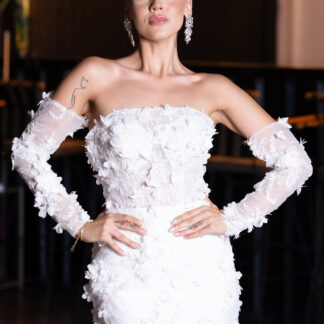 Ekru Straplez Üç Boyut Çiçek Aplikeli Kısa Gelinlik ABG130