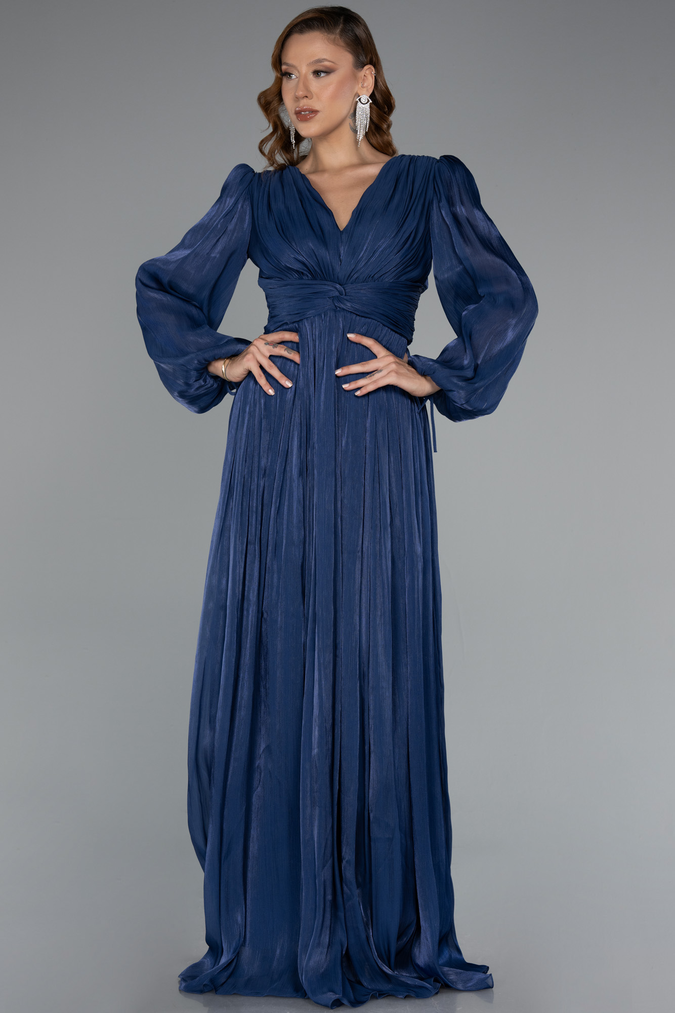 Lacivert Uzun Kol V Yaka Şifon Abiye ABU5161