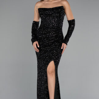 Siyah Straplez Kol Aksesuarlı Yırtmaçlı Uzun Pullu Abiye ABU5163