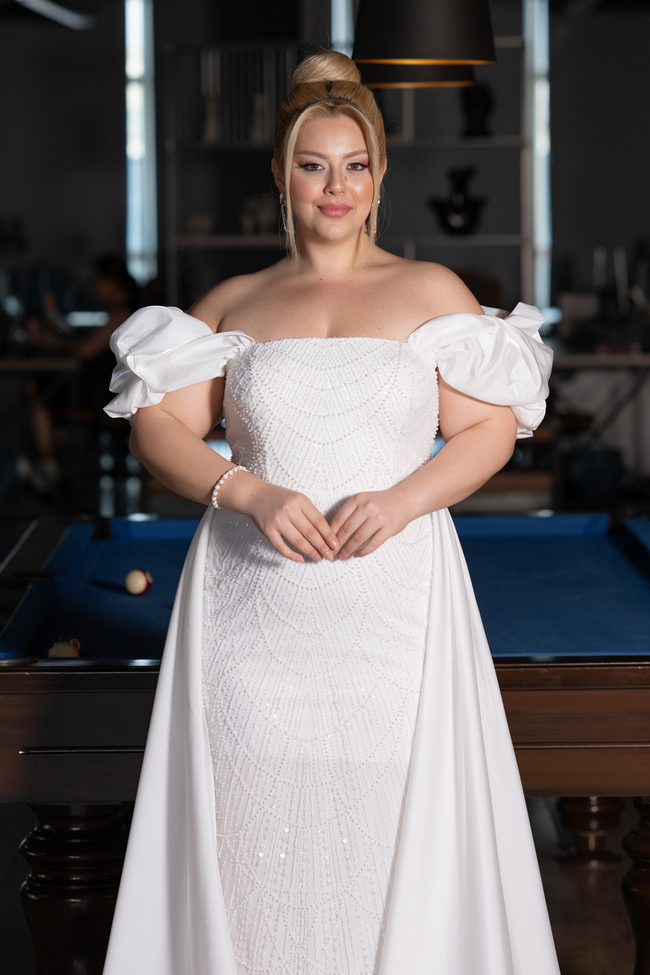 Ekru Kayık Yaka Kuyruklu Uzun Boncuklu Büyük Beden Abiye ABU5155