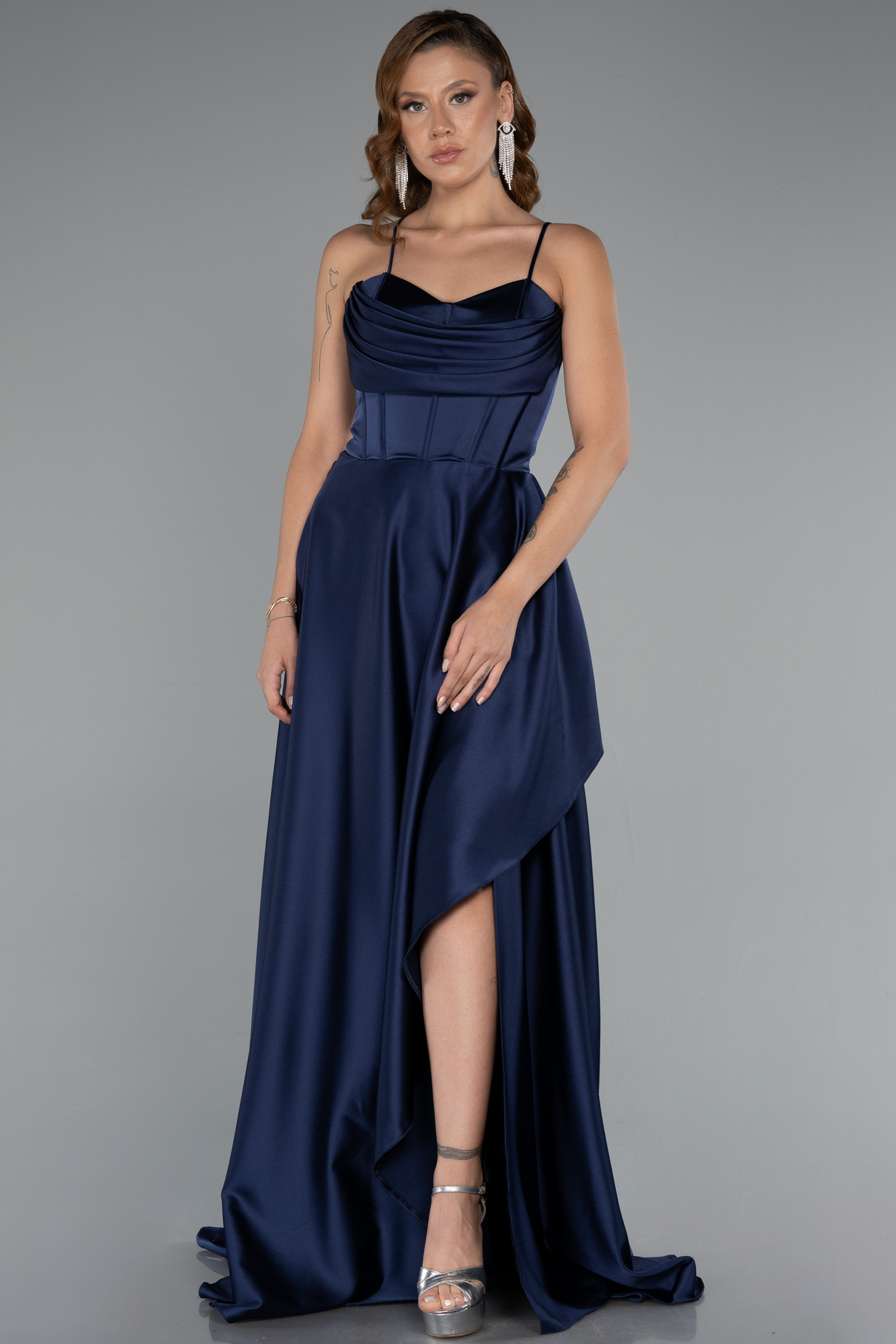 Lacivert Askılı Bacak Dekolteli Uzun Saten Abiye ABU5172