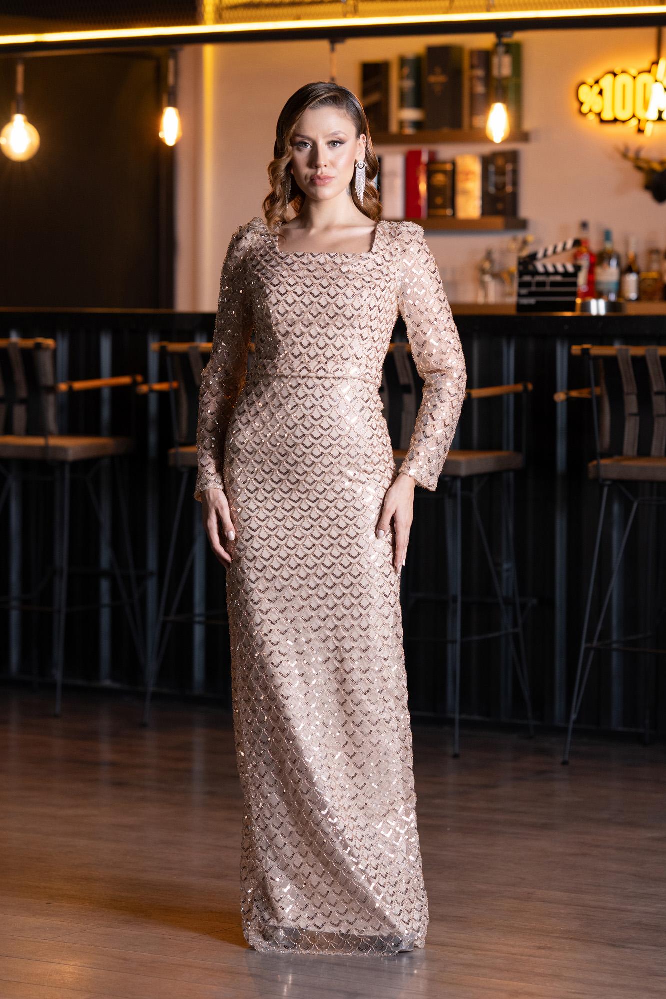 Gold Uzun Kol Kare Yaka Boncuklu Abiye Elbise ABU5253