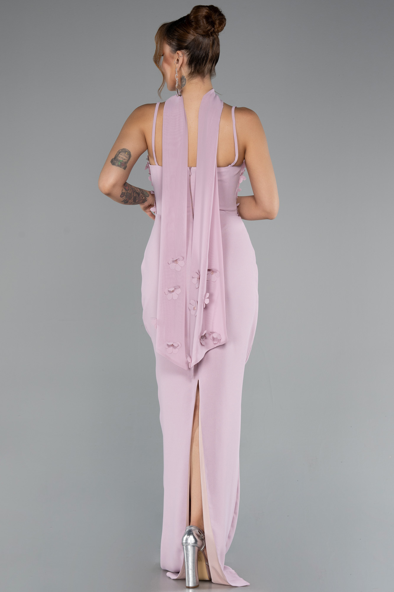 Pudra Askılı Üç Boyut Çiçekli Şallı Uzun Abiye Elbise ABU5181 - Görsel 2