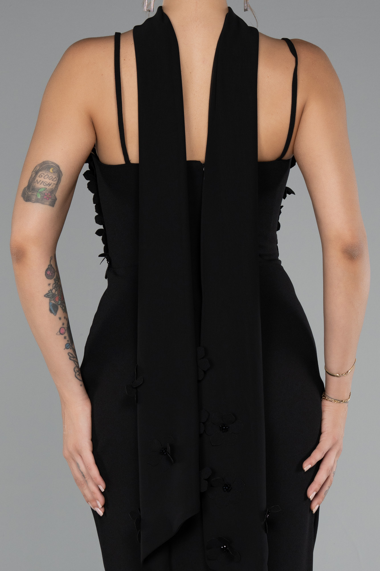 Siyah Askılı Üç Boyut Çiçekli Şallı Uzun Abiye Elbise ABU5181 - Görsel 4