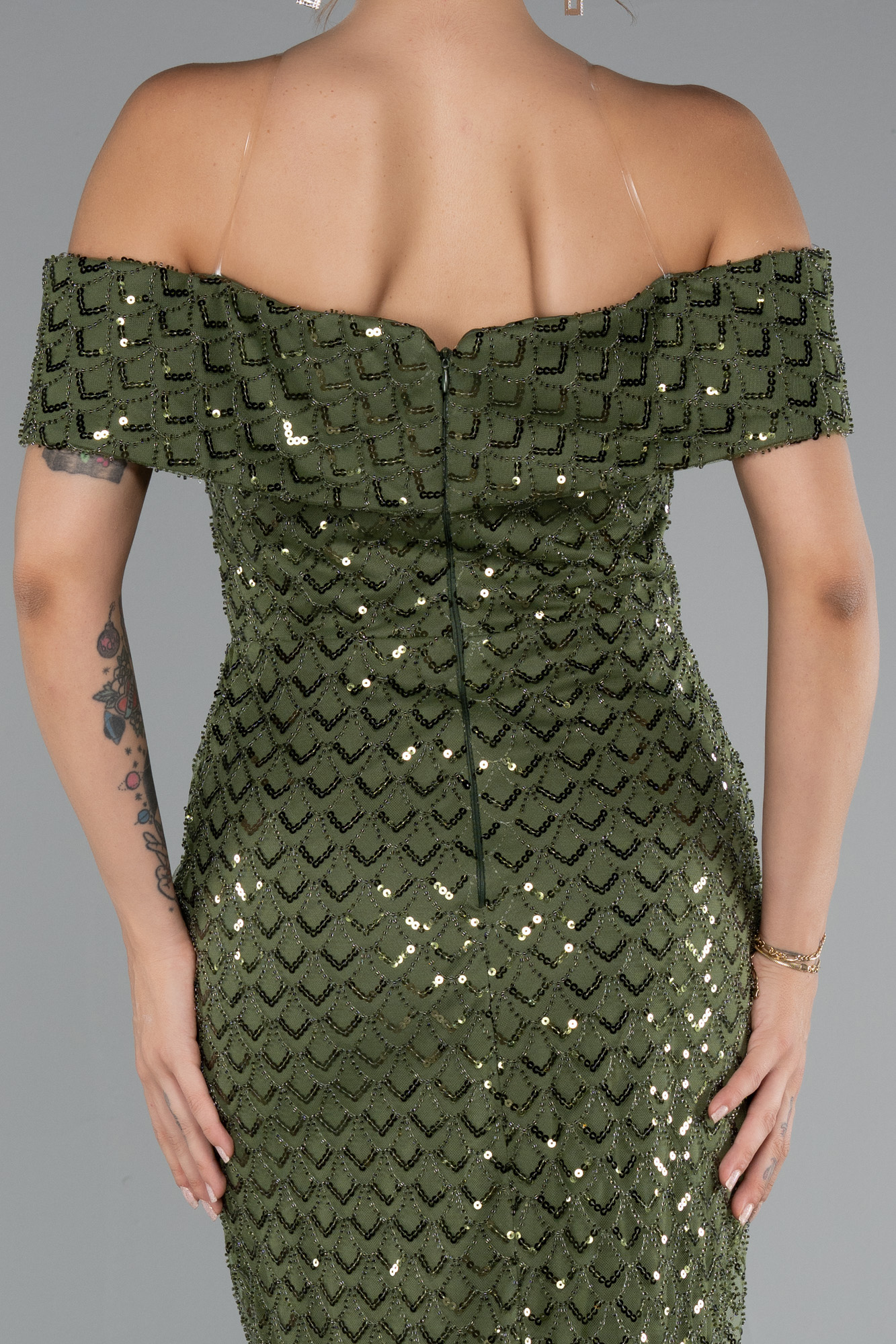 Haki Kayık Yaka Boncuklu Uzun Abiye Elbise ABU5186 - Görsel 4