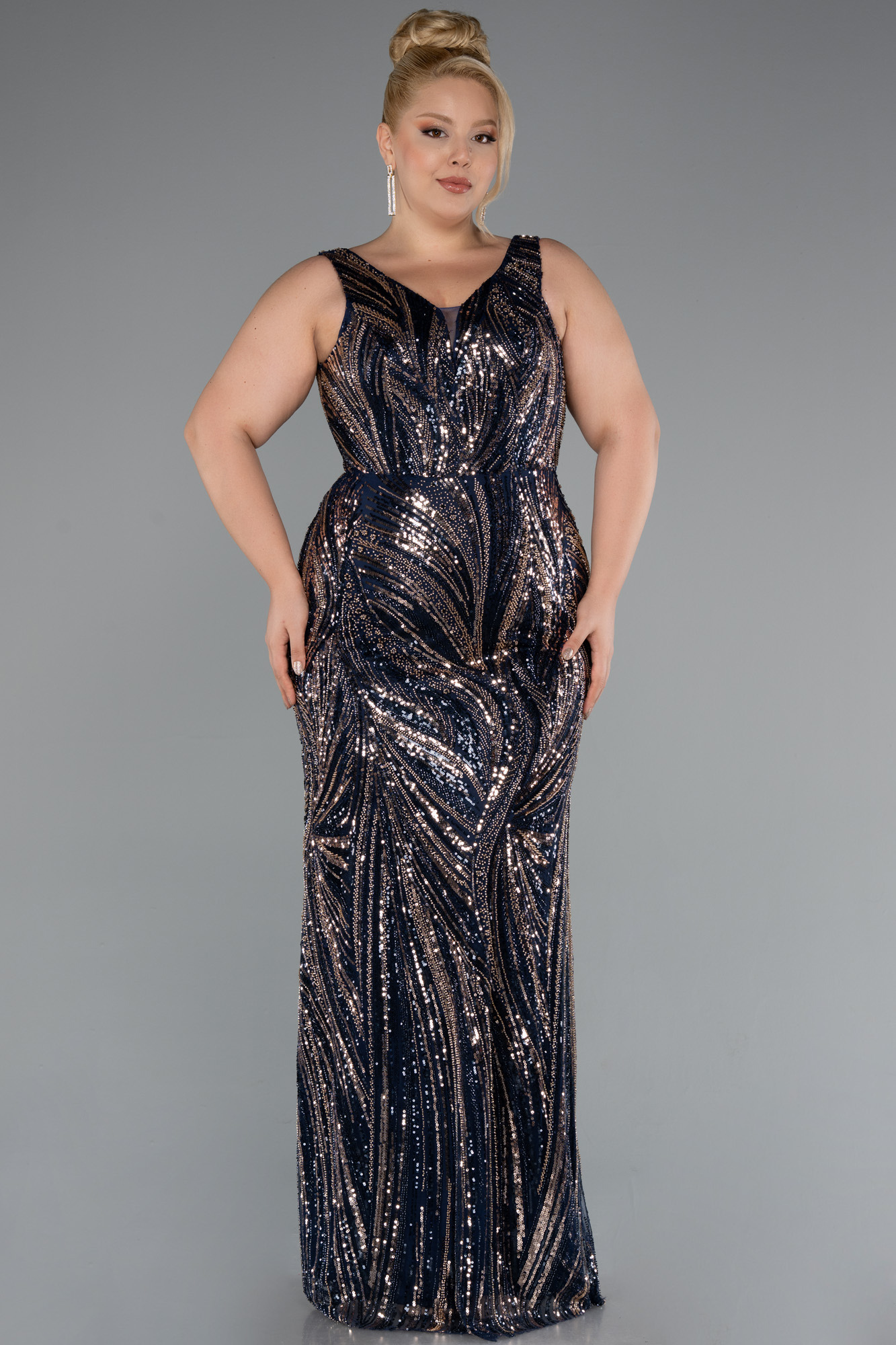 Lacivert Kolsuz Boncuklu Uzun Büyük Beden Abiye ABU5189