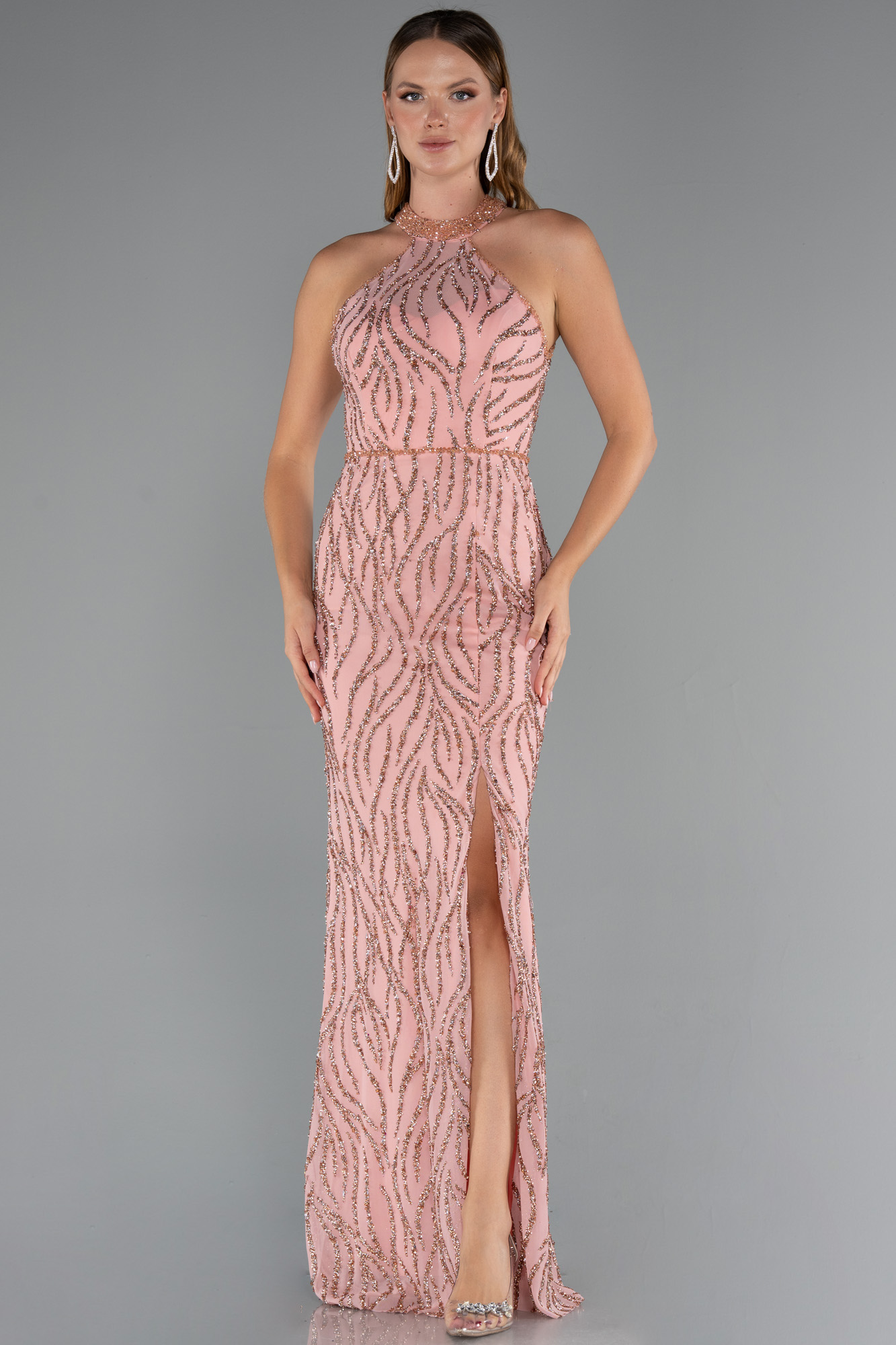 Pudra Halter Yaka Bacak Dekolteli Uzun Simli Abiye ABU5213