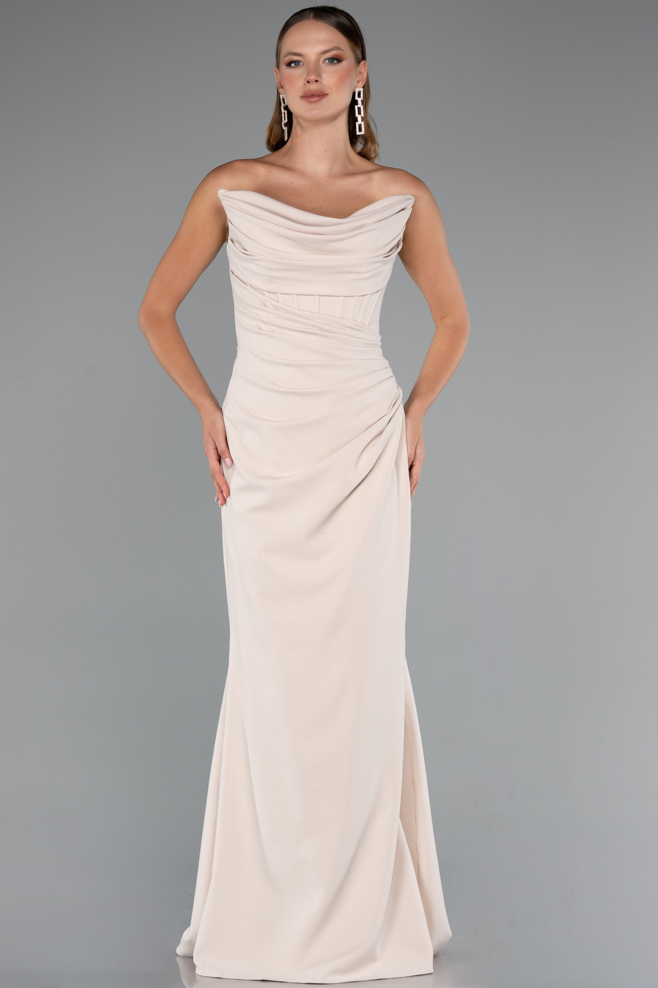 Bej Straplez Balen Korse Şallı Uzun Abiye Elbise ABU5216