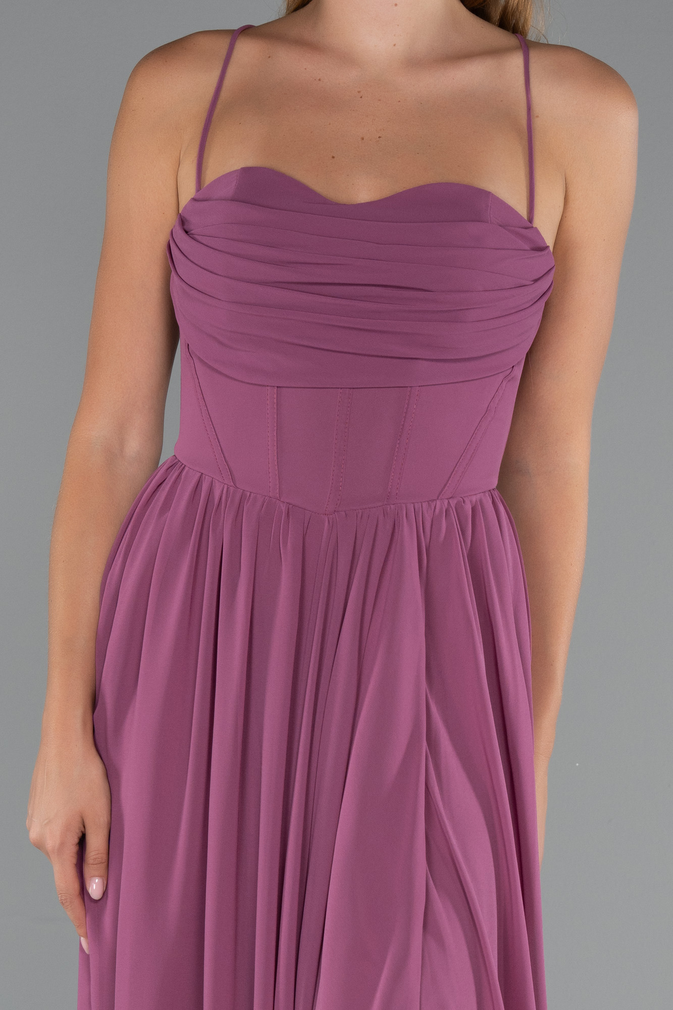 Gül Kurusu Sırt Ve Bacak Dekolteli Uzun Şifon Abiye ABU5223 - Görsel 3