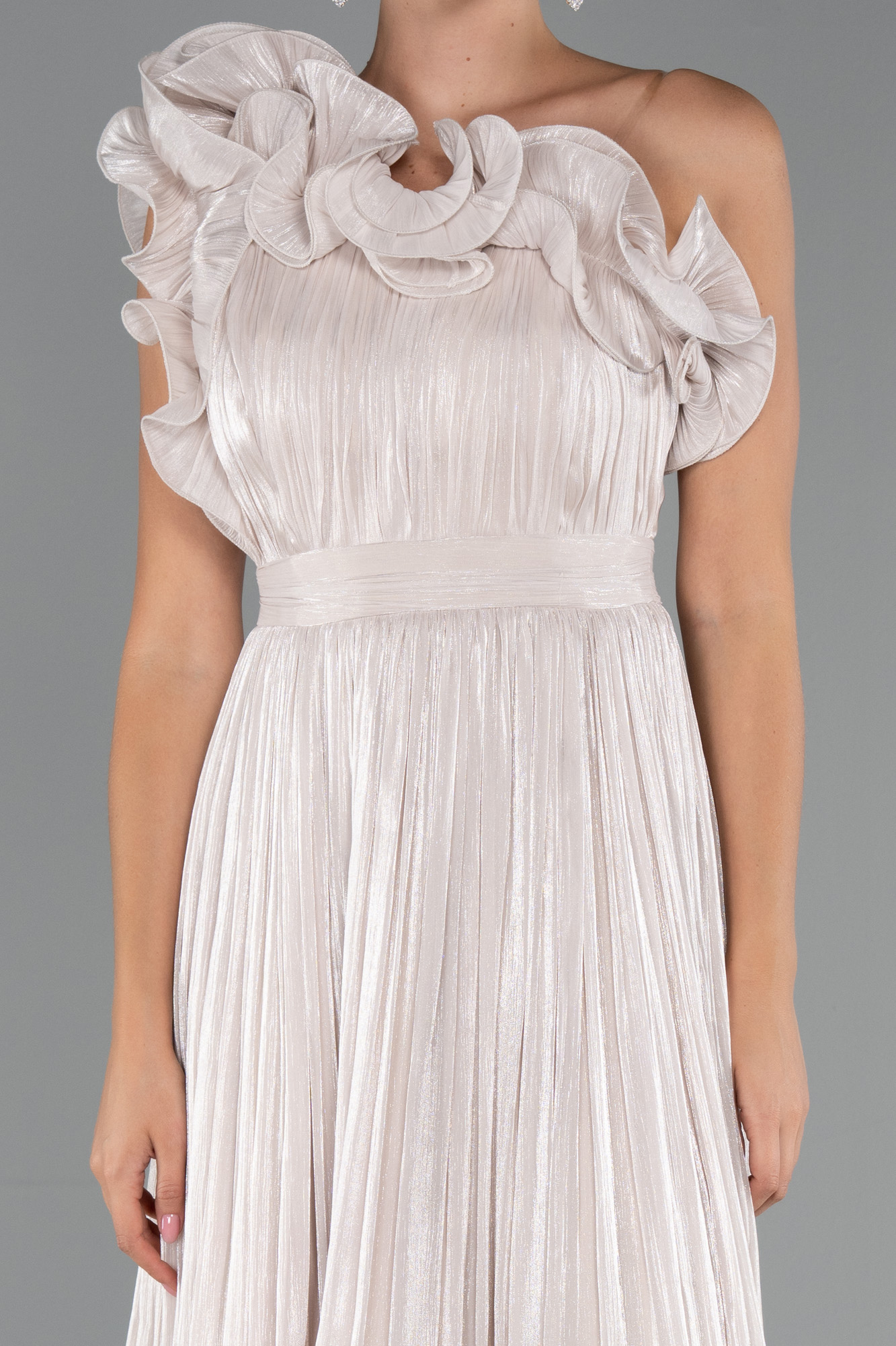 Bej Fırfırlı Tek Omuz Midi Şifon Abiye Elbise ABK2434 - Görsel 3