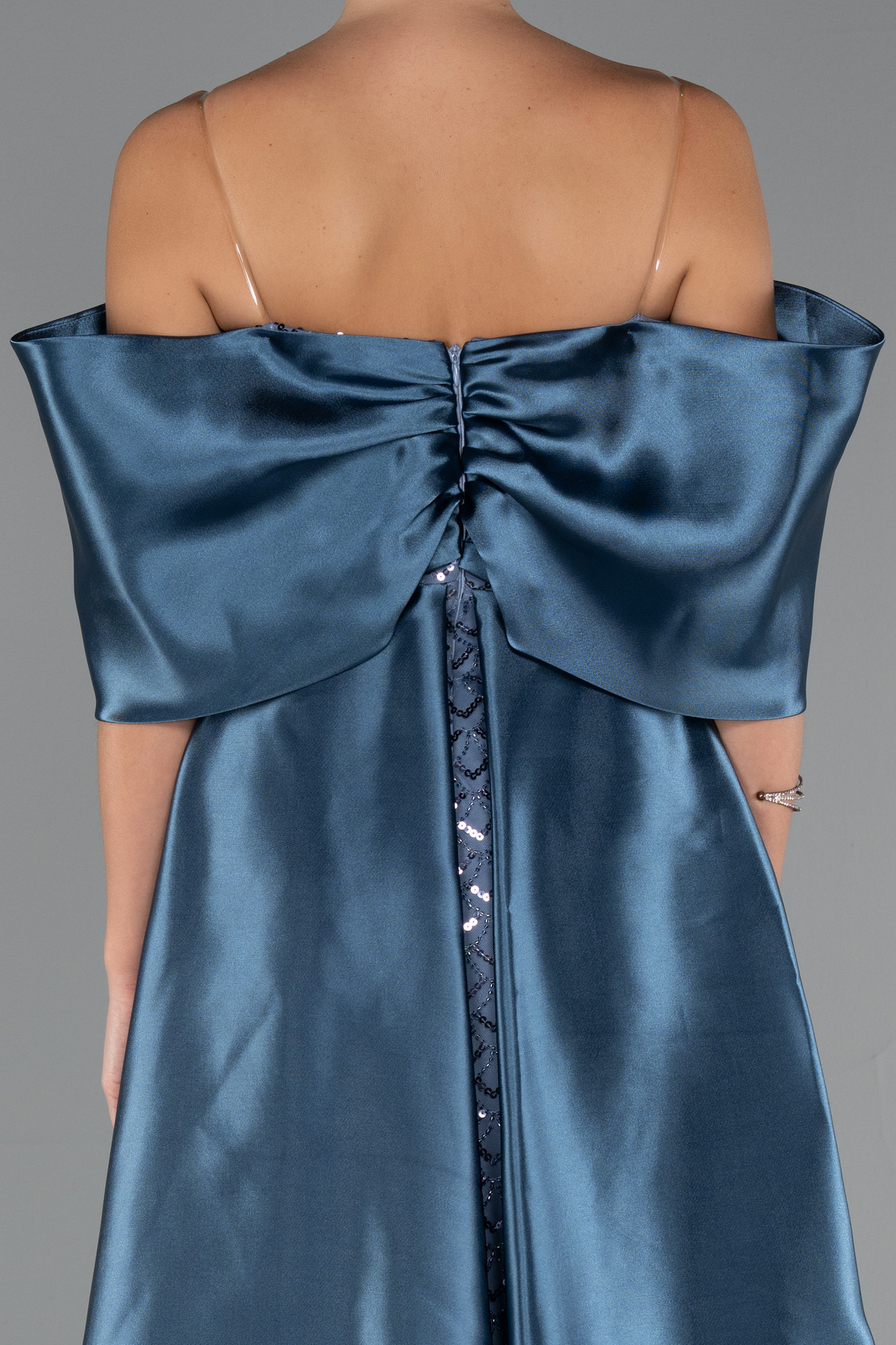 İndigo Straplez Boncuklu Saten Kuyruklu Uzun Abiye ABU5234 - Görsel 4