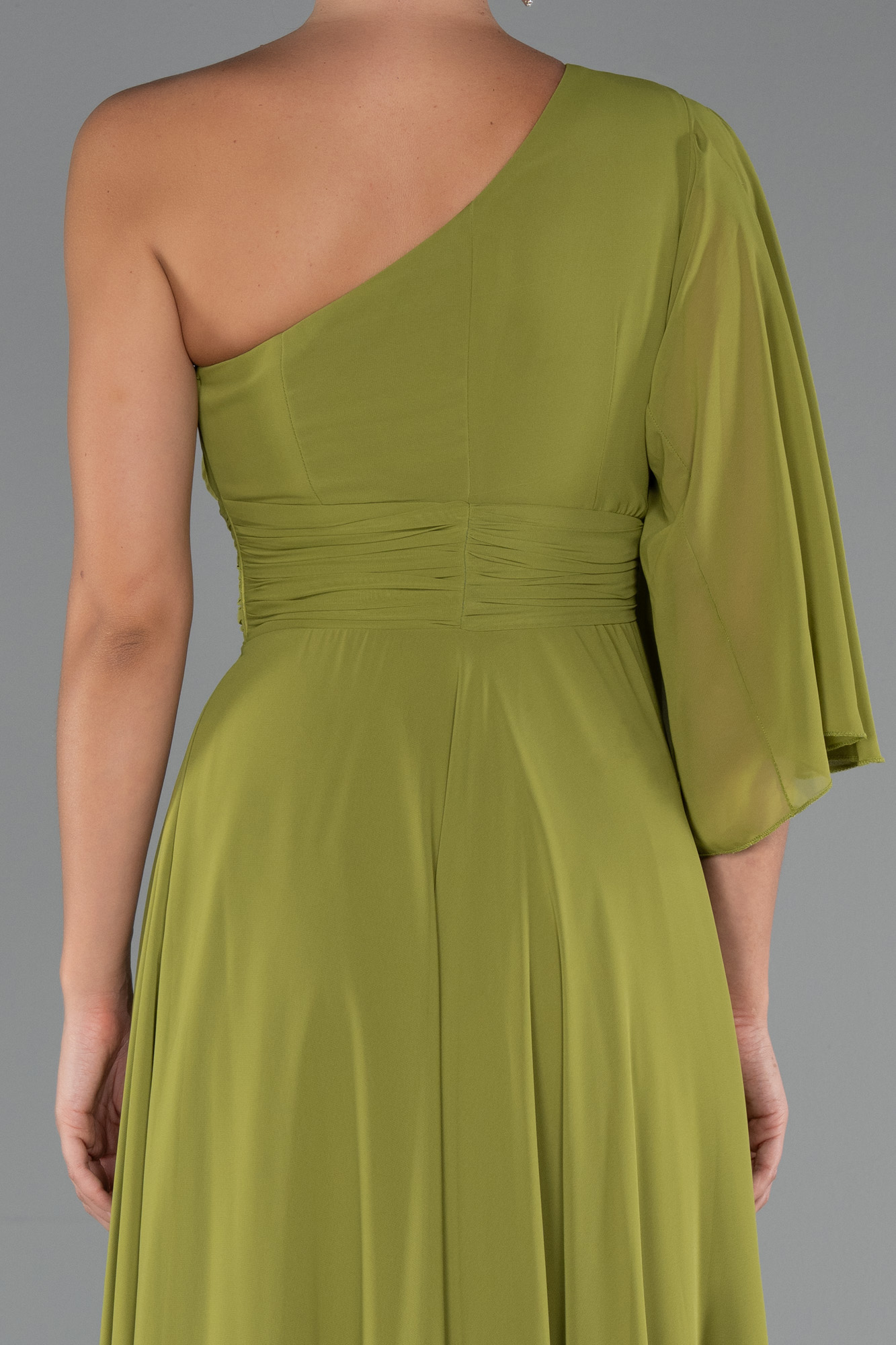 Fıstık Yeşili Tek Kol Yırtmaçlı Uzun Şifon Abiye ABU5259 - Görsel 4