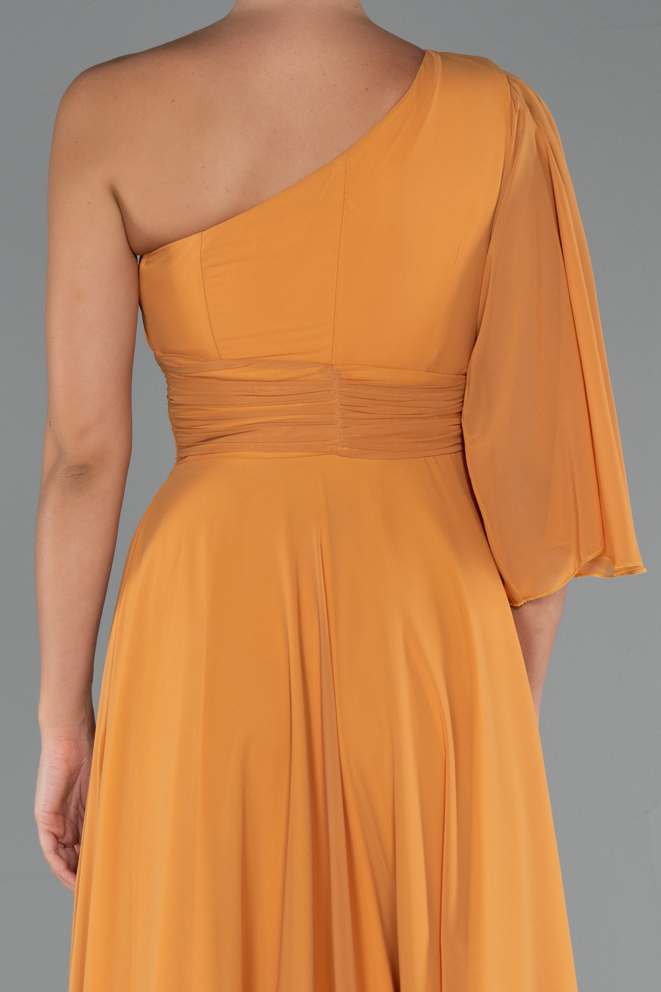 Orange Asimetrik Tek Kol Yırtmaçlı Uzun Şifon Abiye ABU5259 - Görsel 4