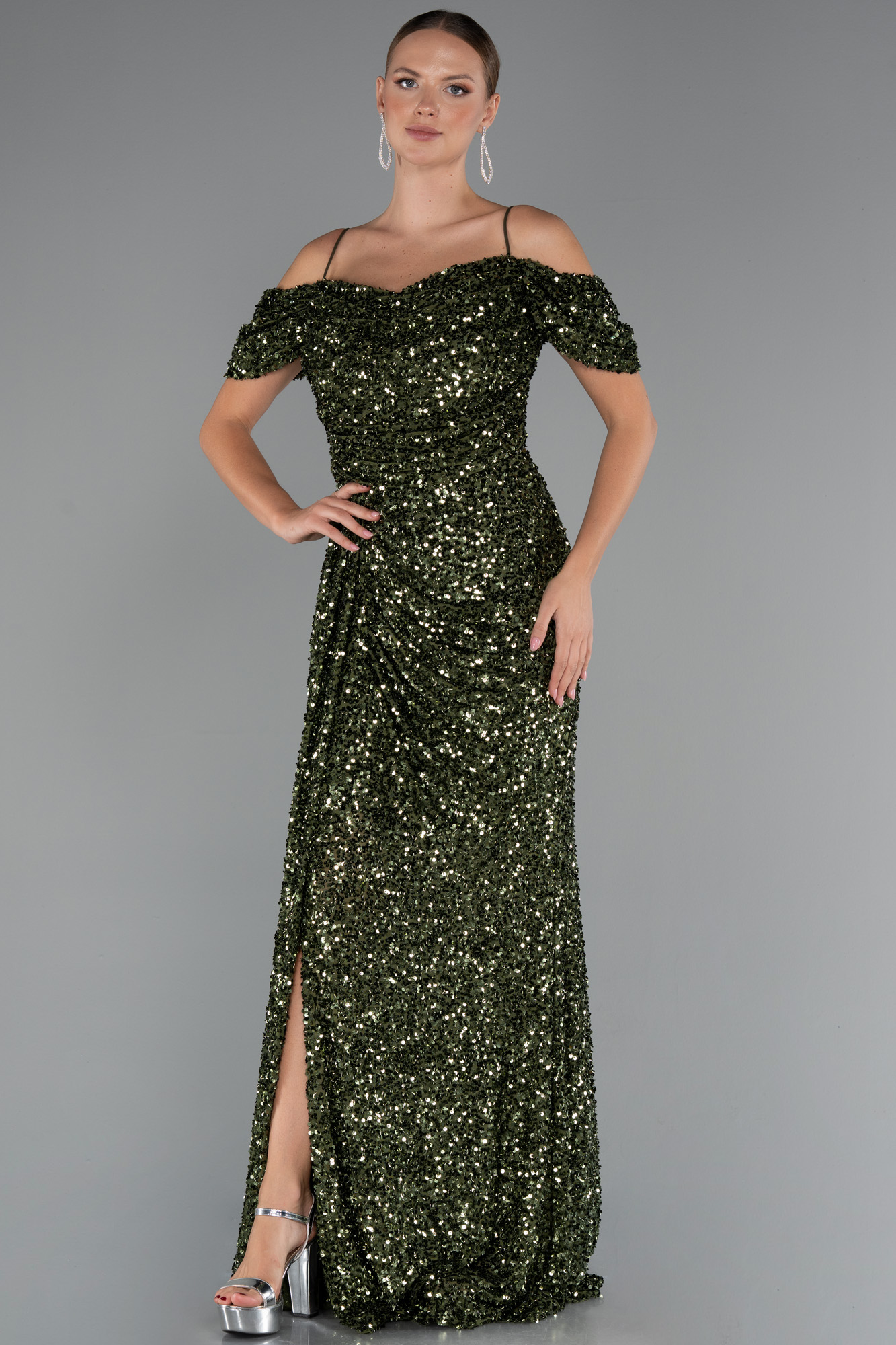 Haki Kuyruklu Uzun Pul Payet Büyük Beden Abiye ABU5232